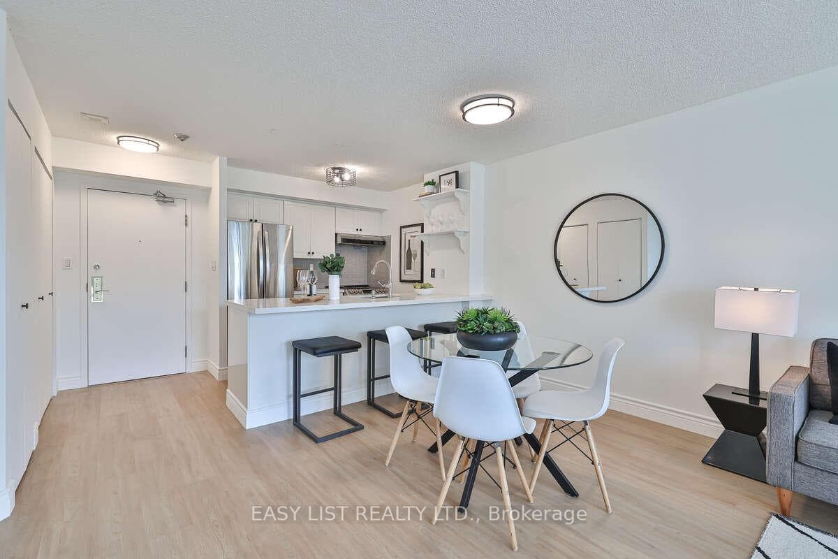 25 Grenville Street Unit 2404 photo 15