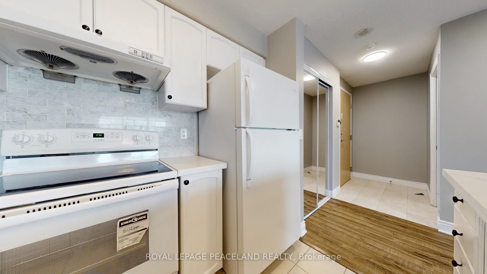 60 Brian Harrison Way Unit 2007 photo 11