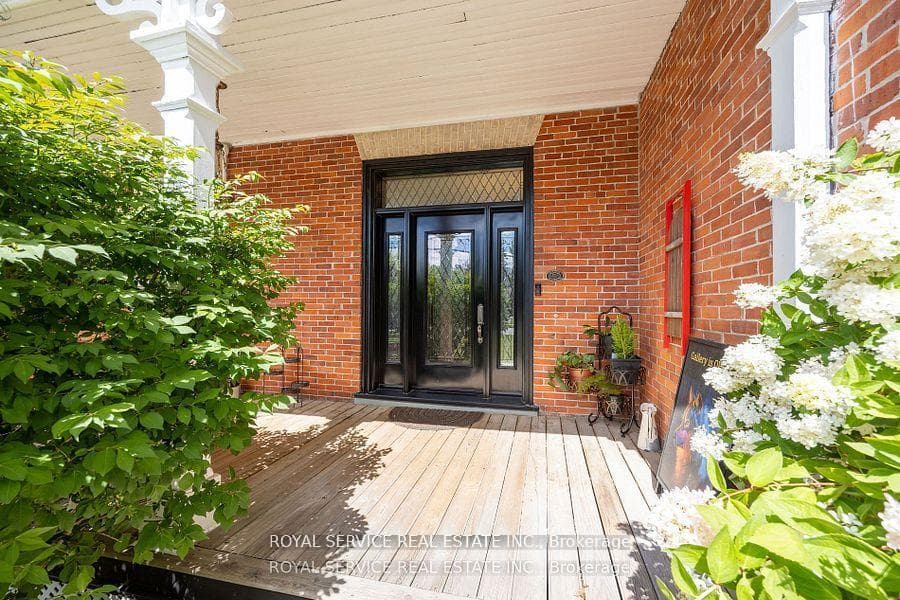60 King Street photo 4