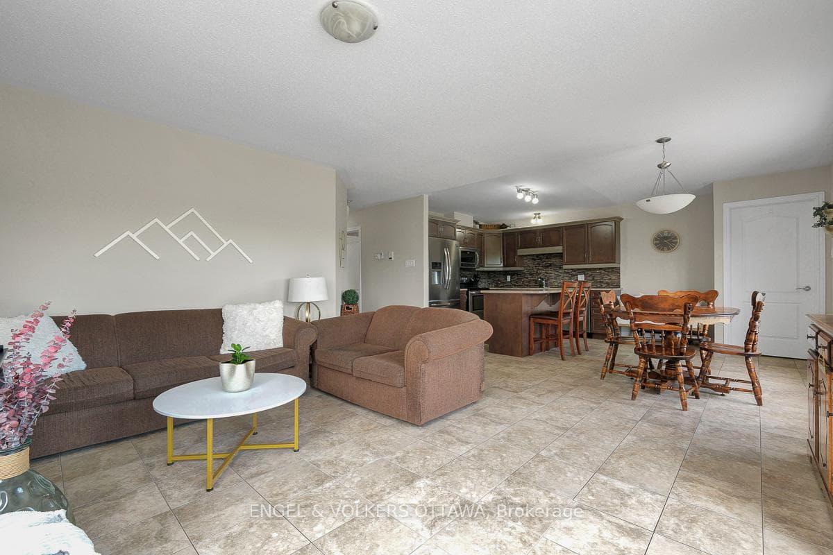 38 Charles Street Unit 202 photo 9