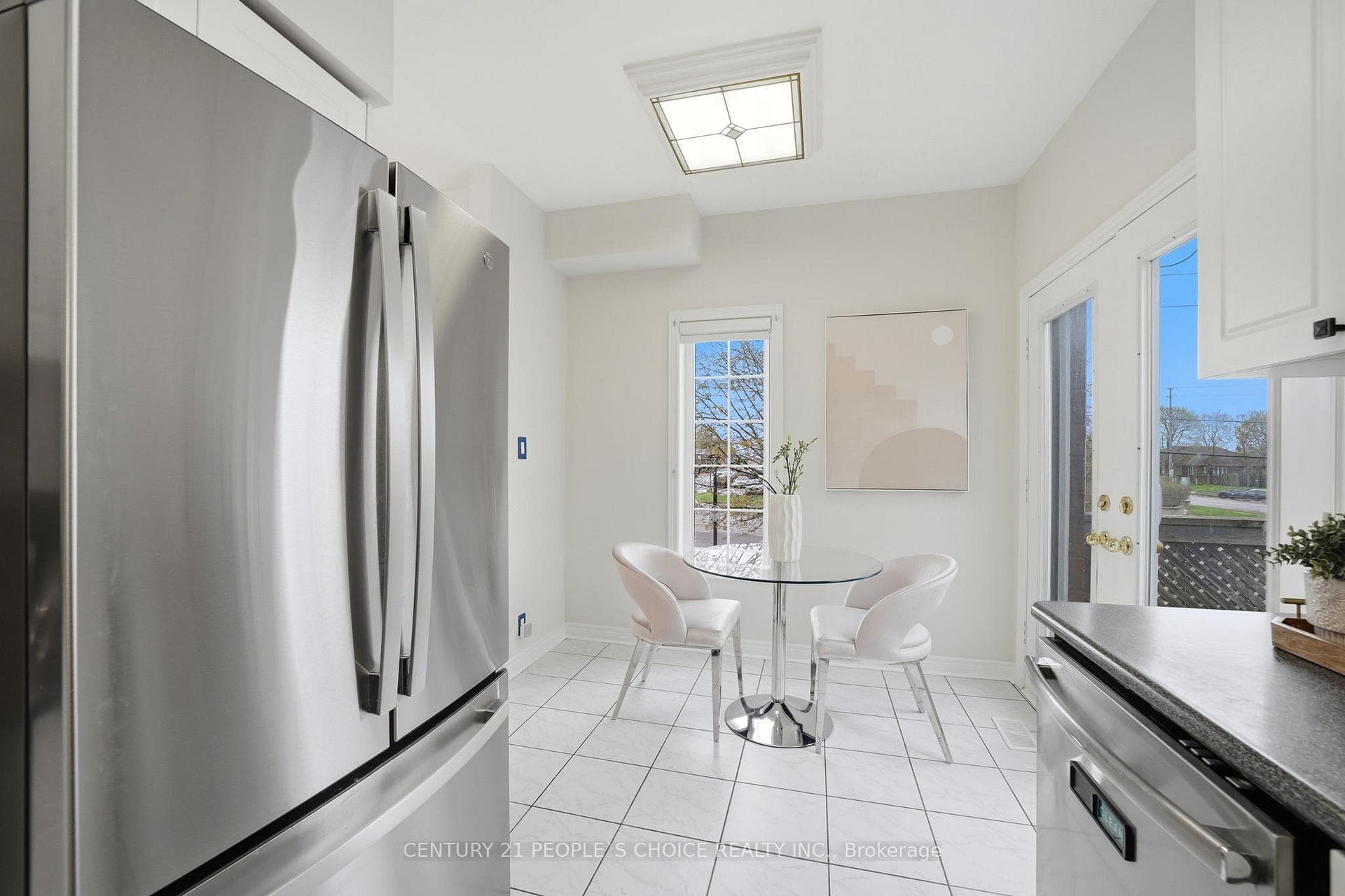 1330 Altona Road Unit 1 photo 13