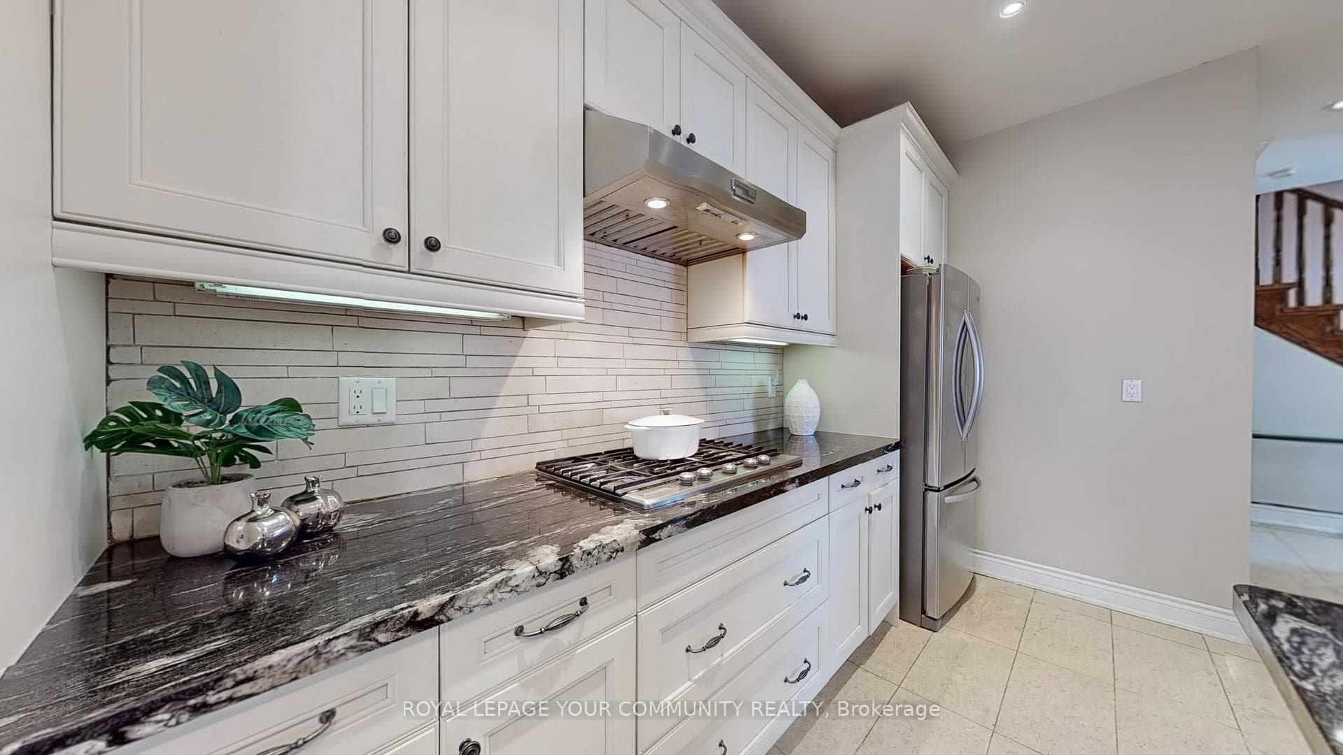 190 Harding Boulevard Unit 160 photo 16
