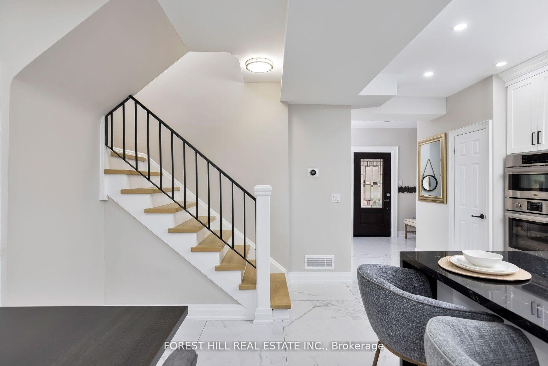 169 Walmer Road photo 17