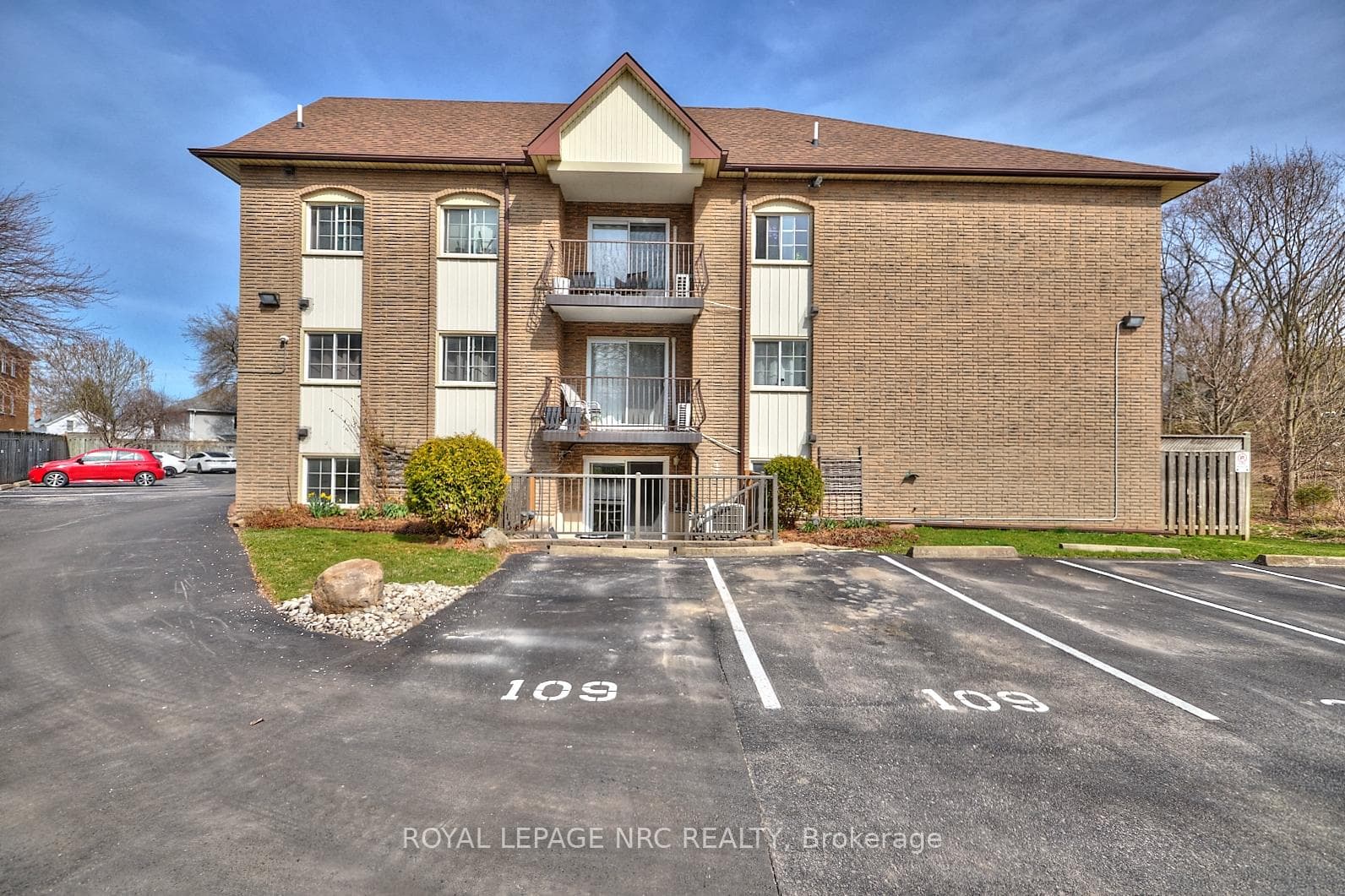 20 John Street Unit 109 photo 1