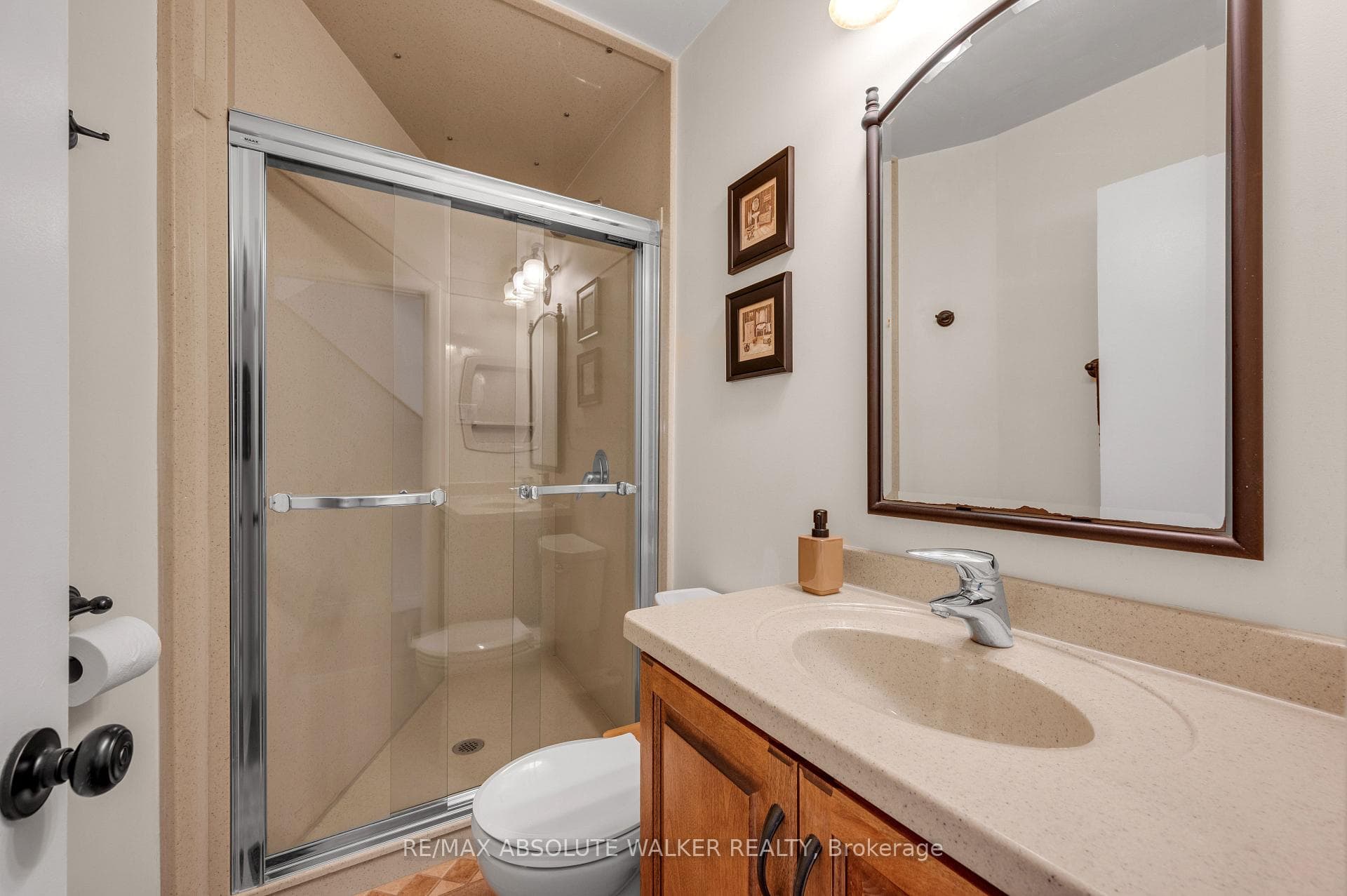 26 Riverdale Avenue photo 22