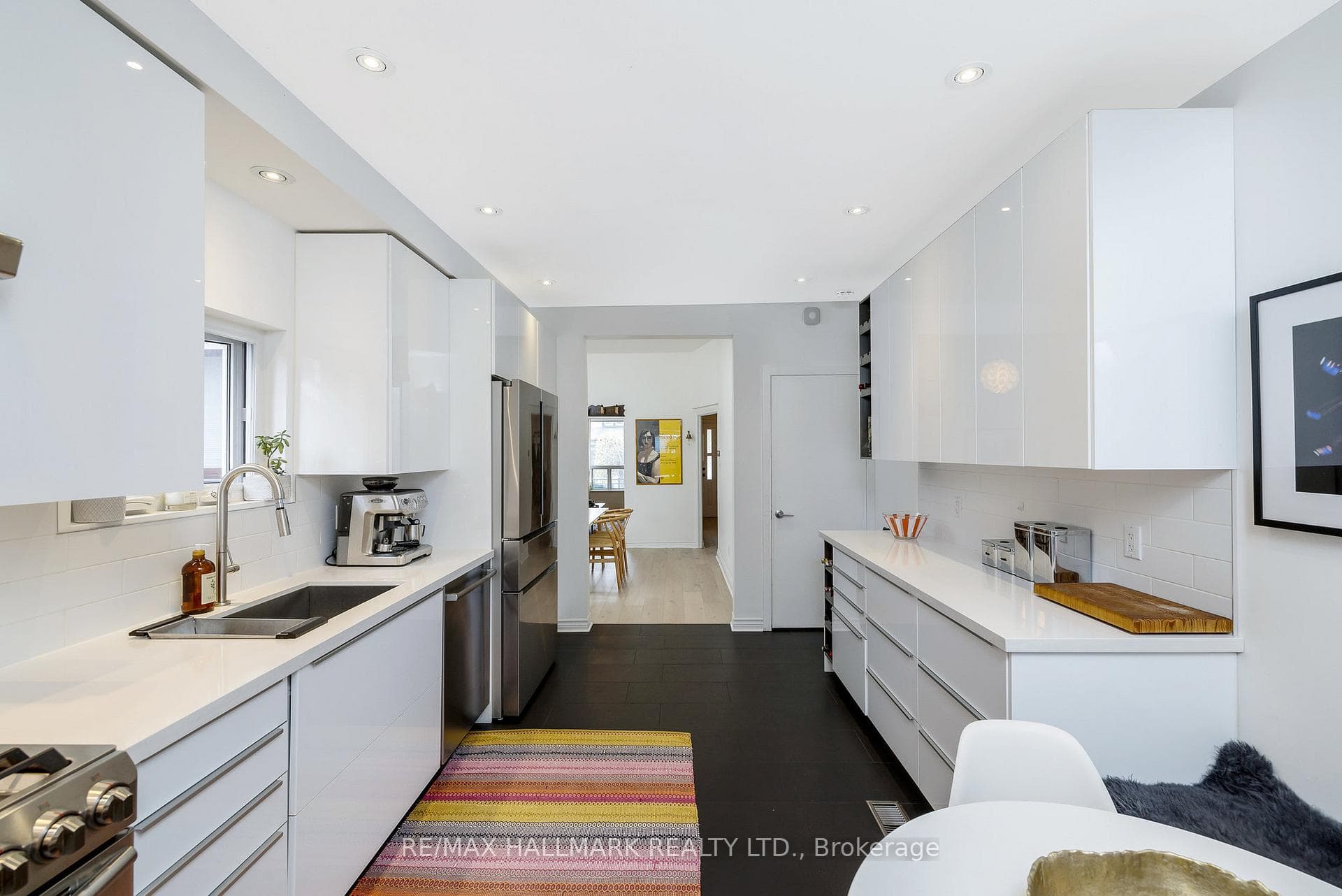 219 Dovercourt Road photo 11