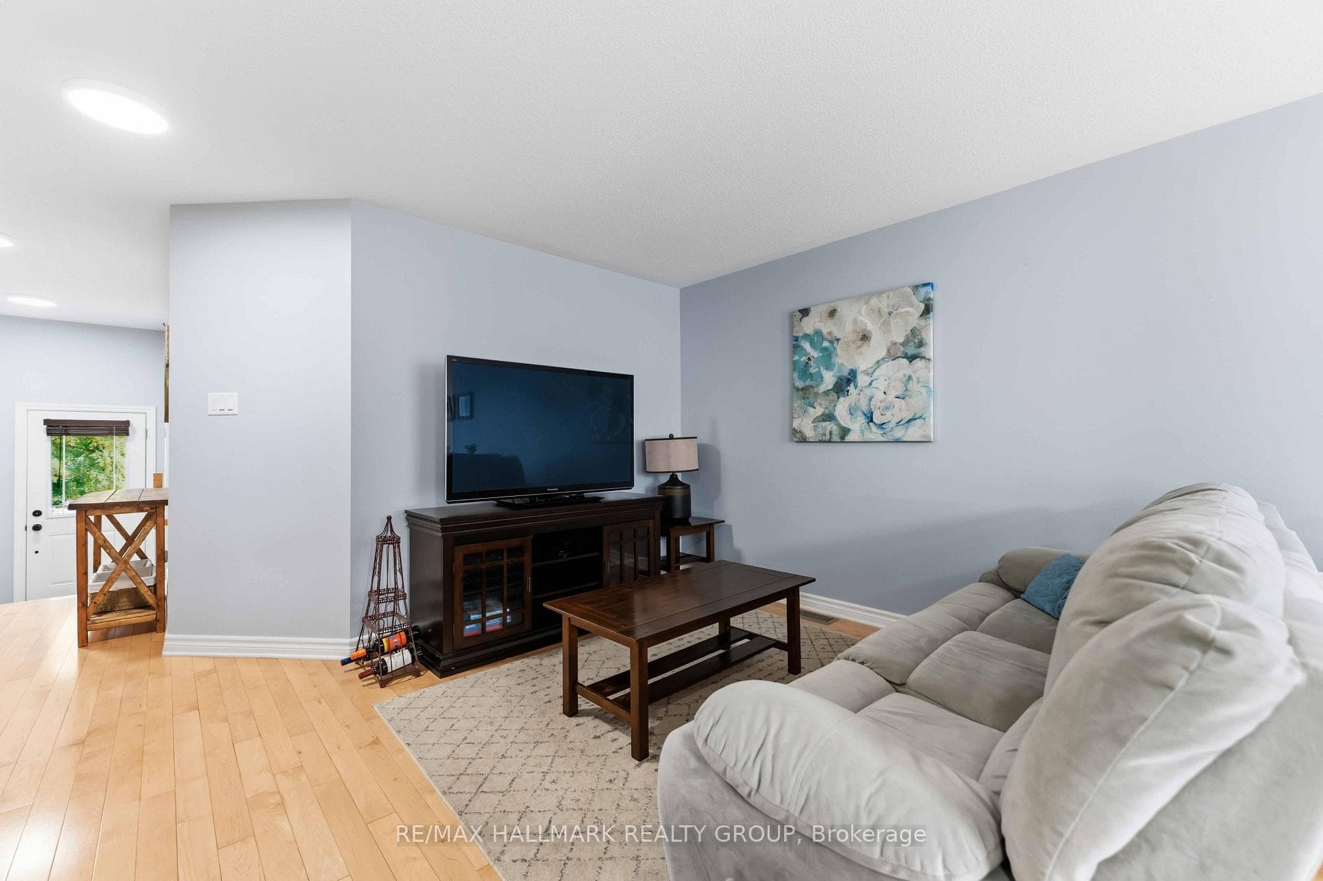 125 Montmorency Way photo 5
