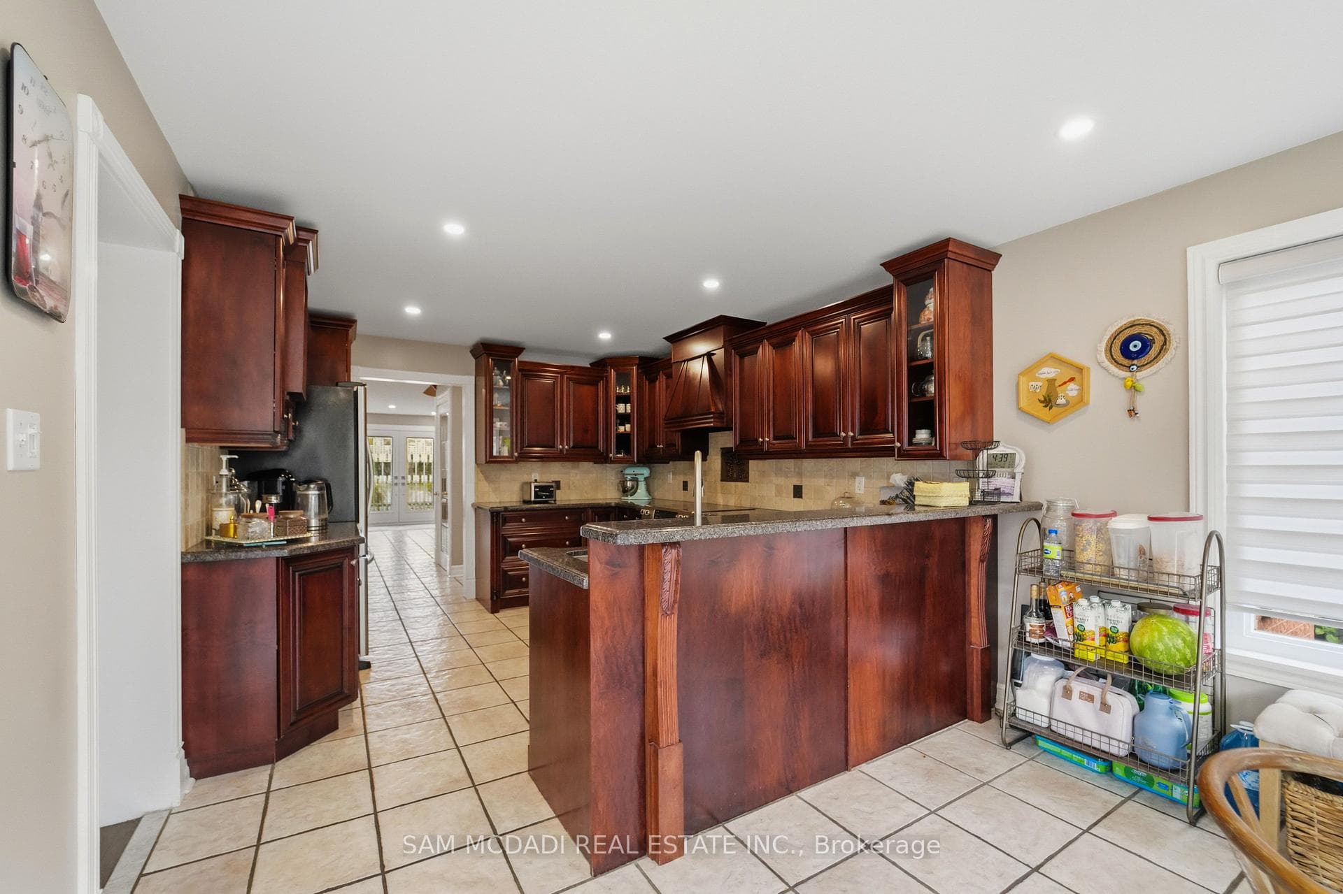 3605 Trelawny Circle photo 10