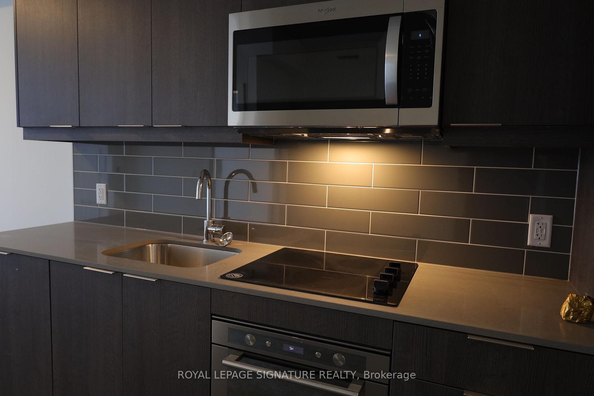 Sleep Kitchen Counter and SS Appliances