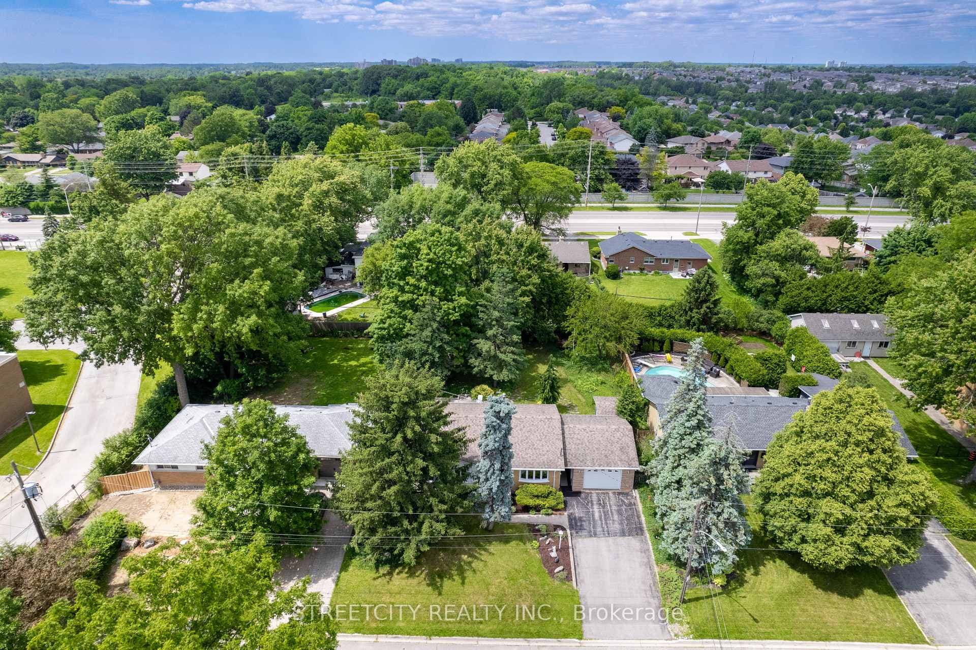 937 Luxton Drive photo 3
