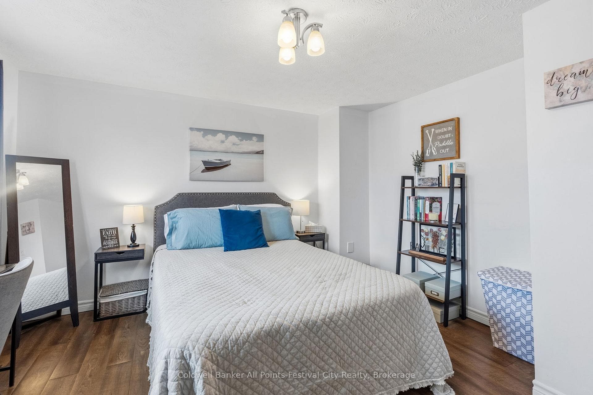 146 Bennett Street photo 19