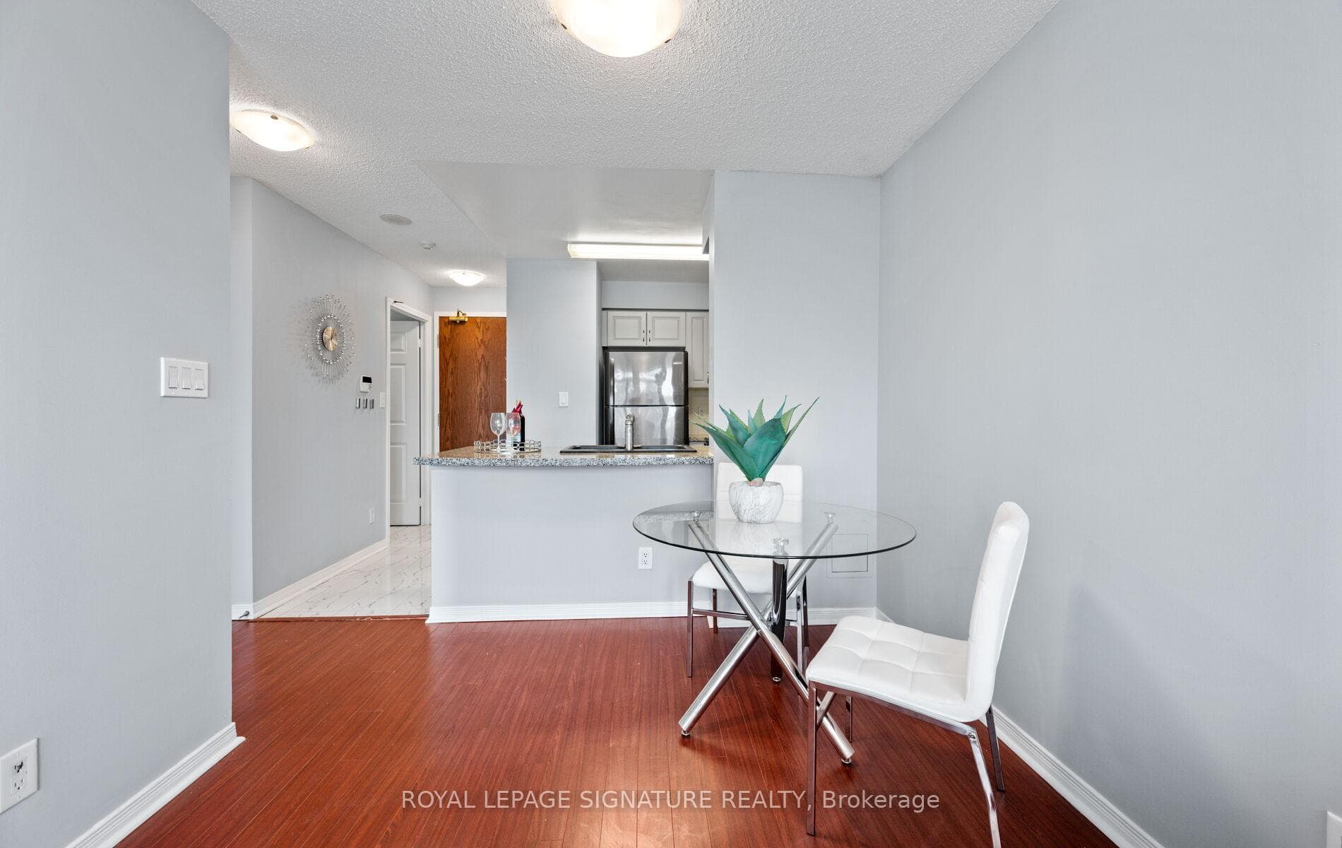 4850 Glen Erin Drive Unit 107 photo 20