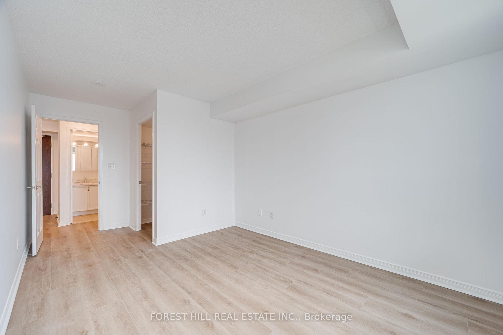 39 Oneida Crescent Unit 505 photo 16