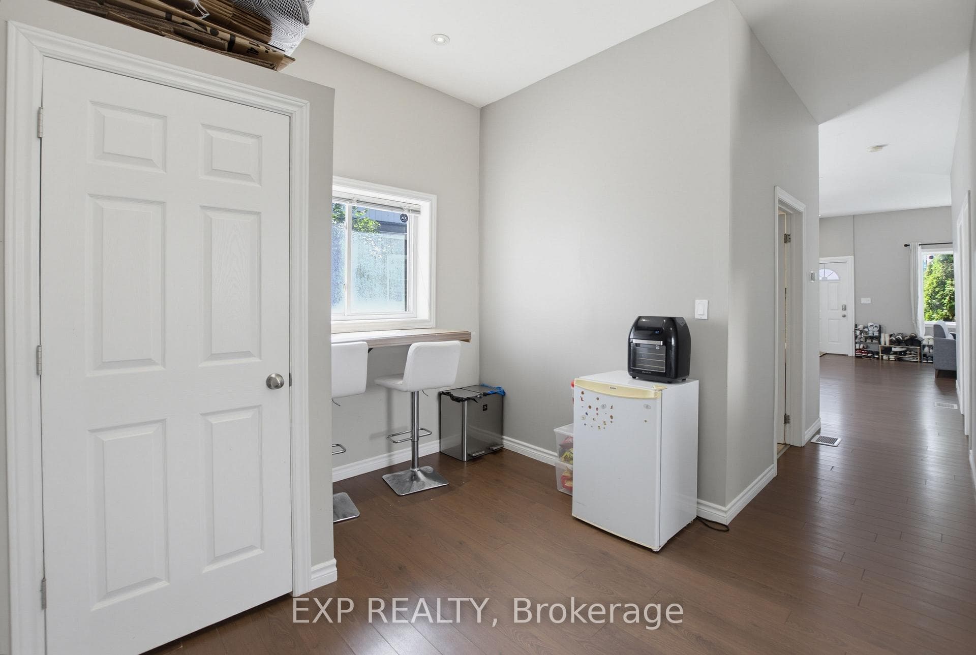 121 Mount Pleasant Avenue photo 18