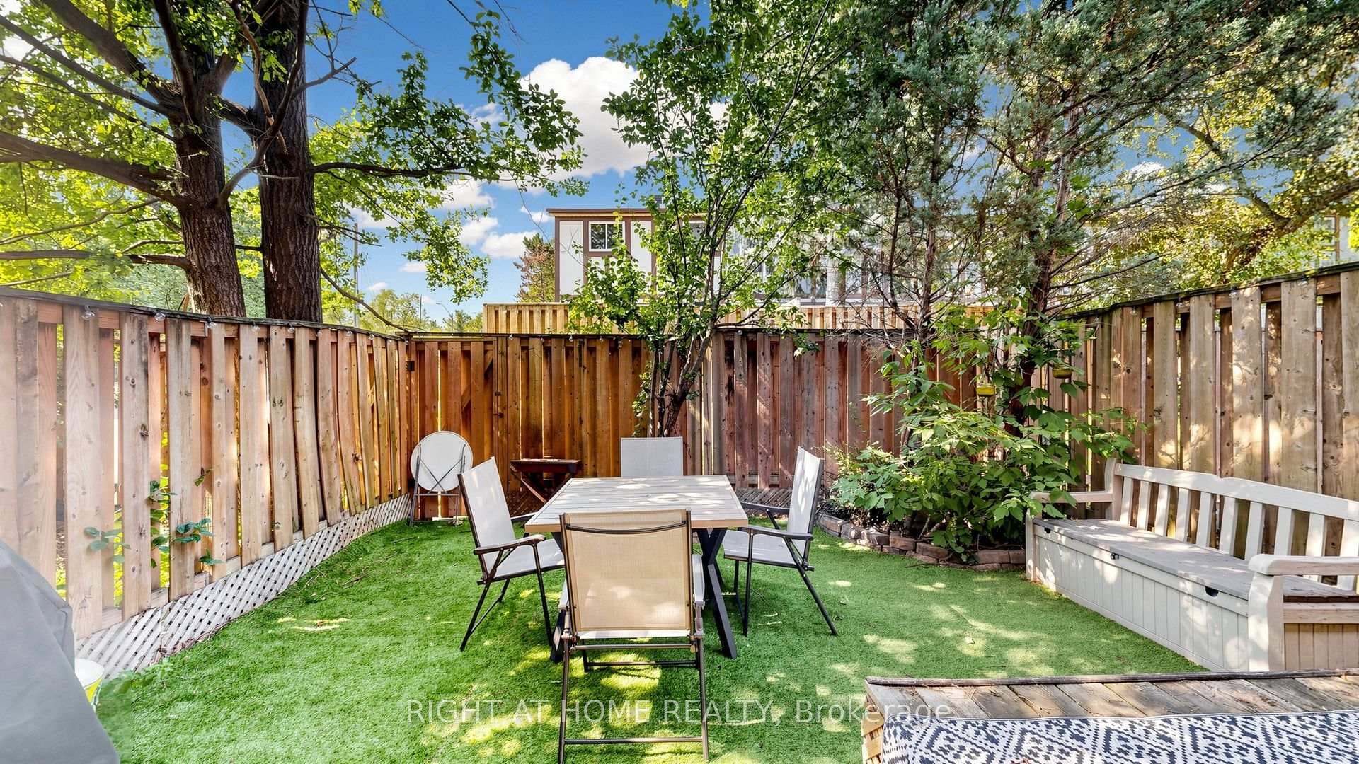 4 Harper Way photo 33