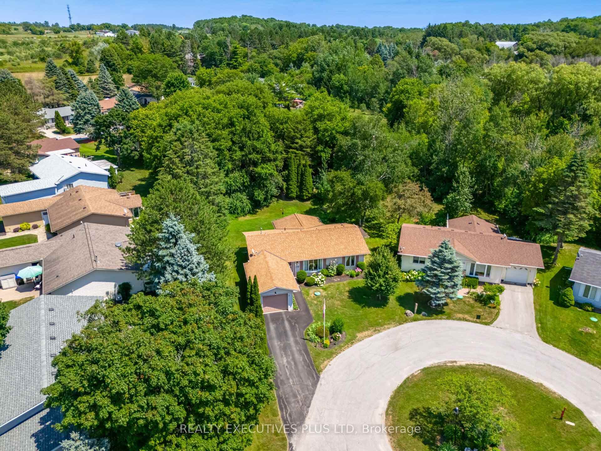 3 Pineview Court photo 4
