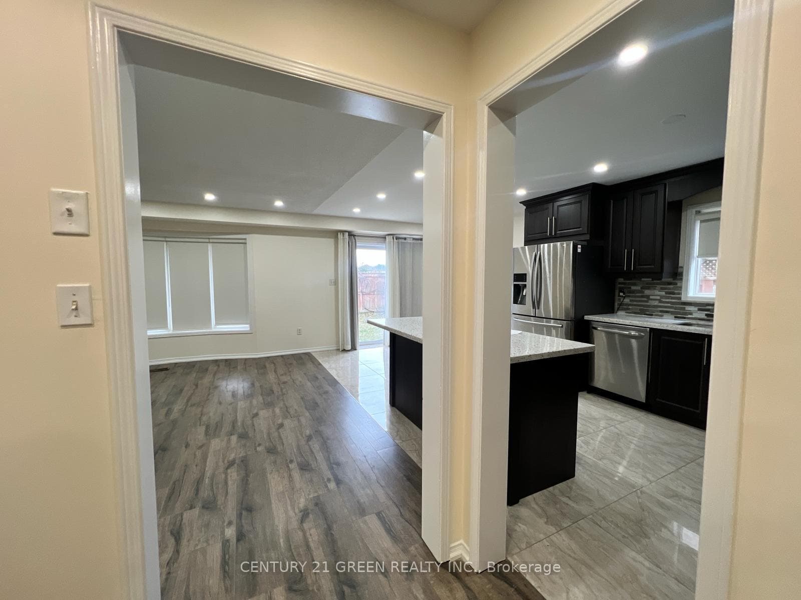 190 Brisdale Drive Unit Upper photo 8