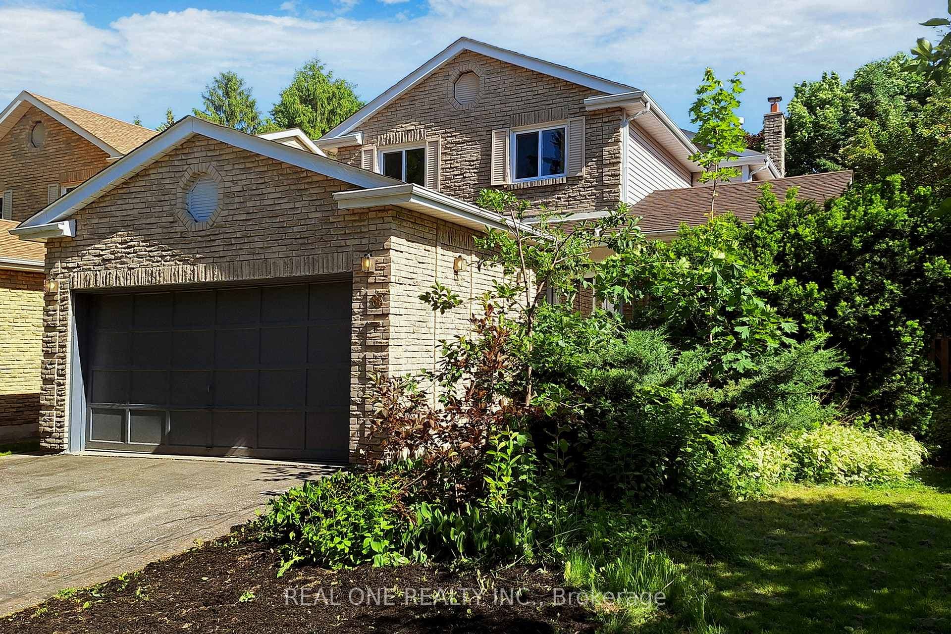 86 Breckonwood Crescent photo 3
