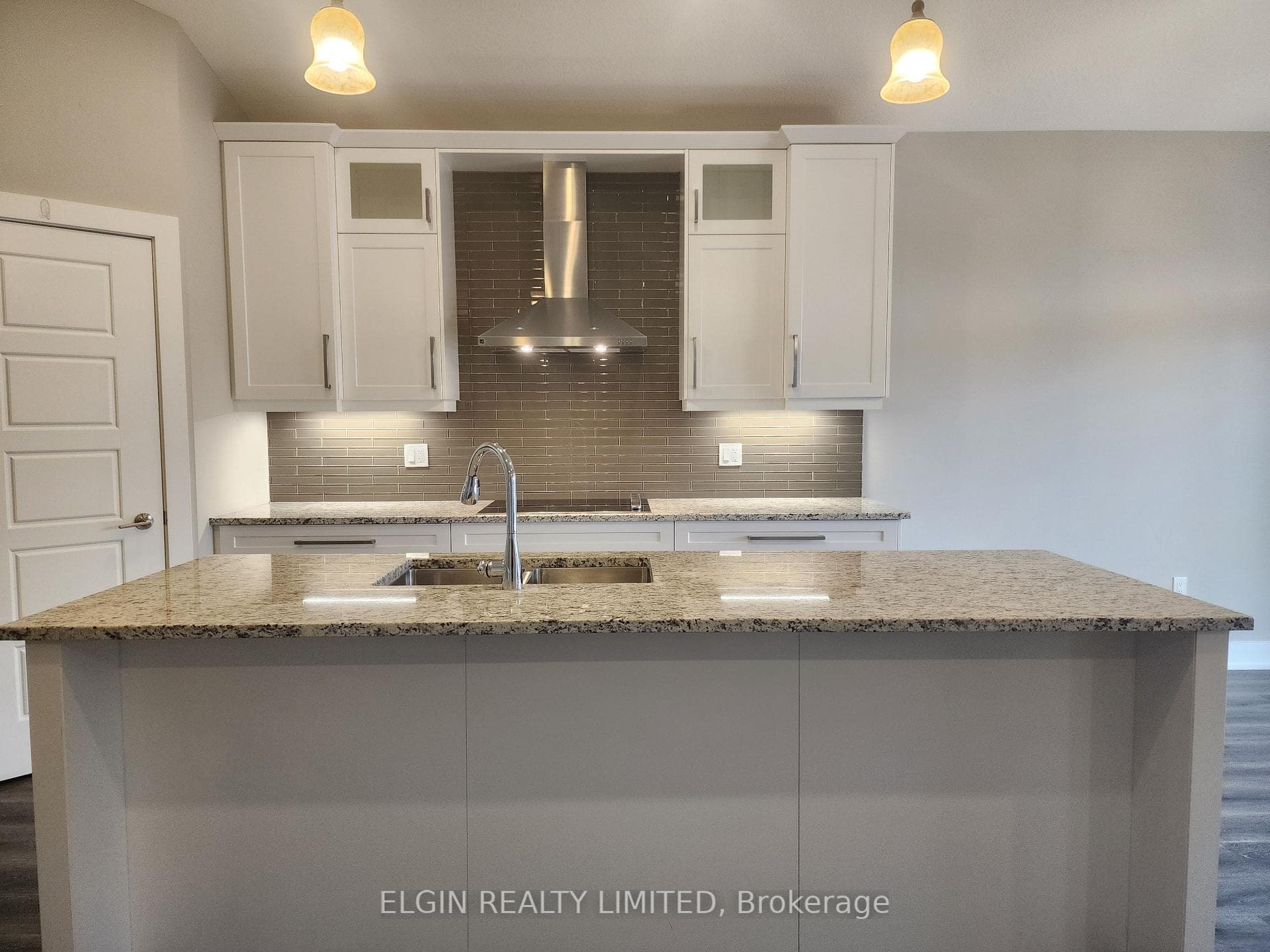 10 Mcpherson Court Unit 20 photo 7