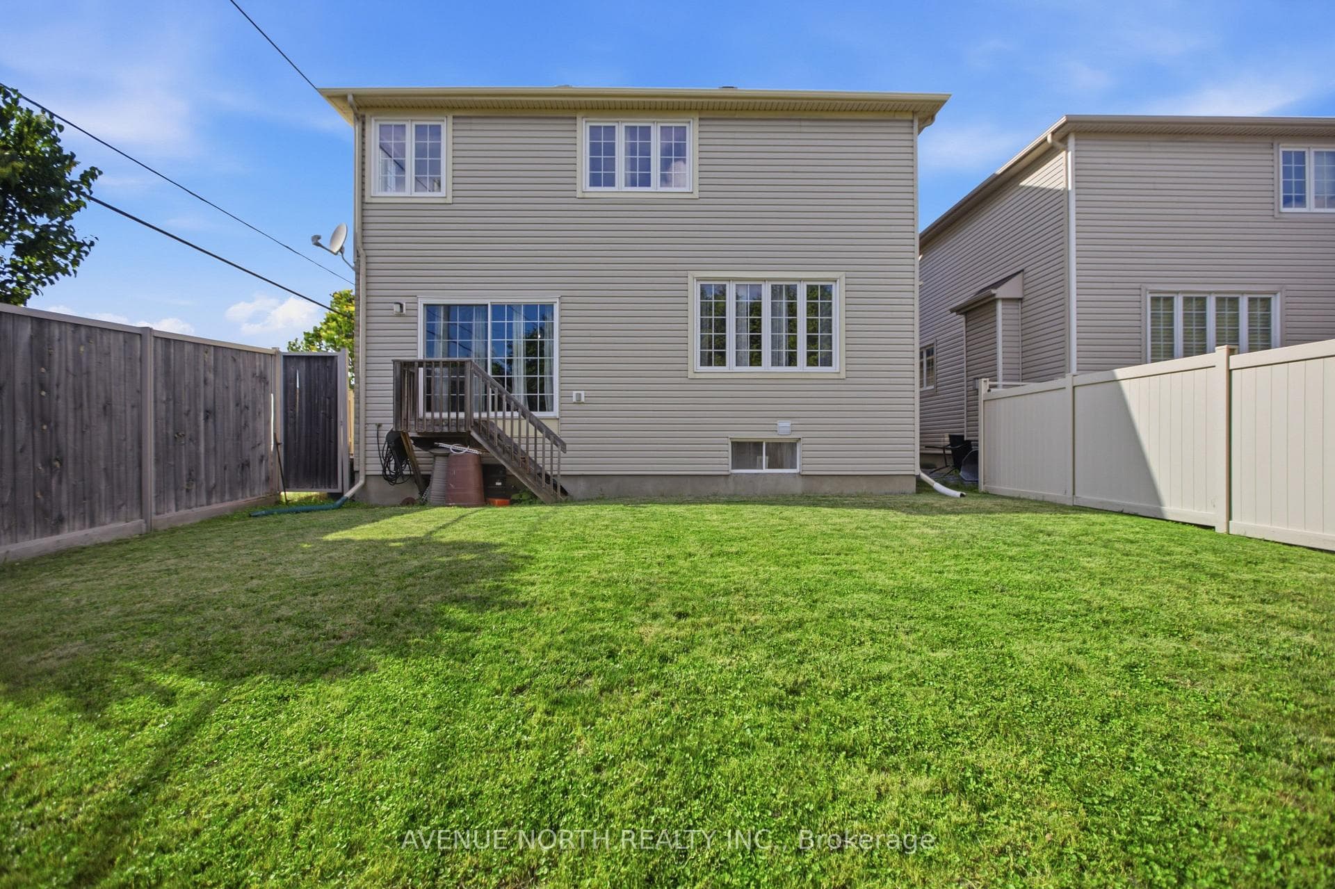 112 Sunita Crescent photo 40