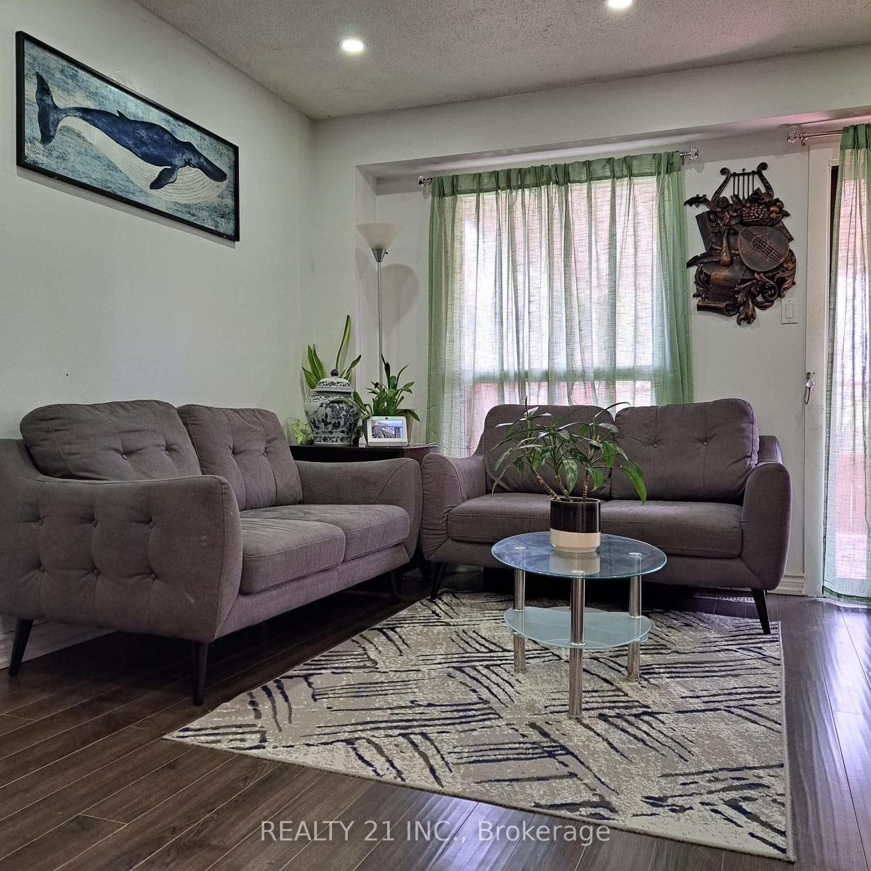 55 Shepmore Terrace photo 4
