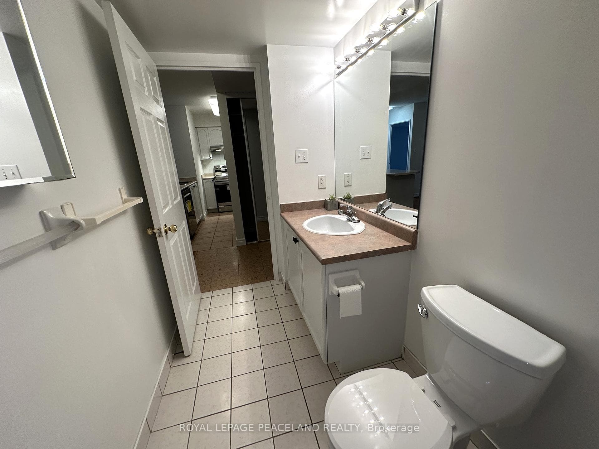28 Empress Avenue Unit 309 photo 18