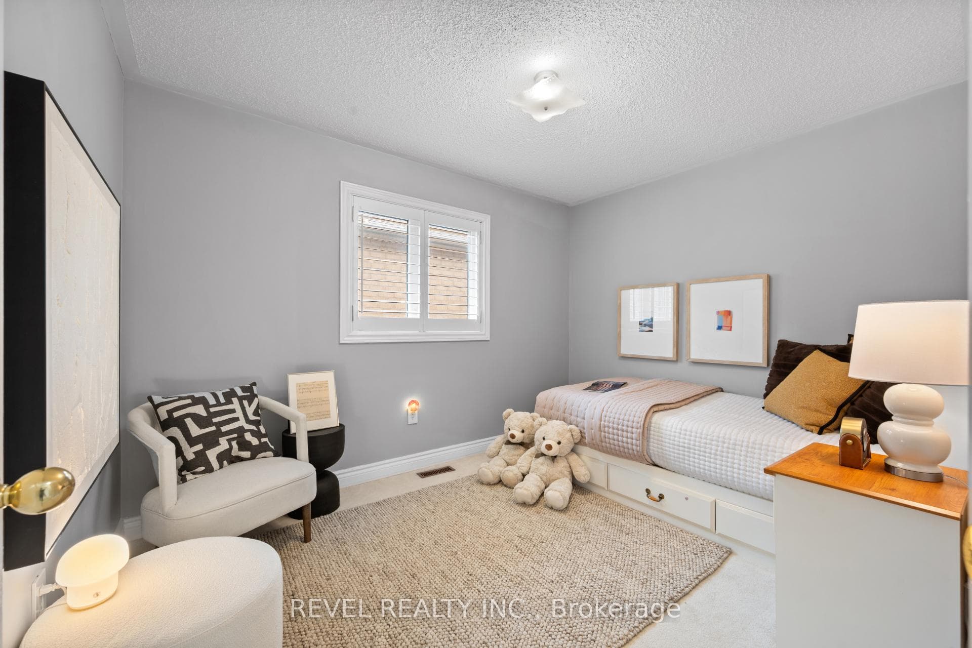 10 Dinsdale Drive photo 31