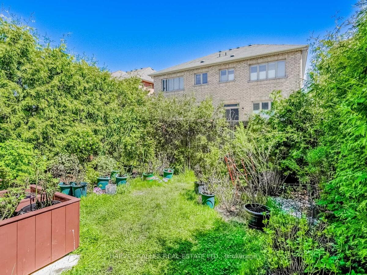 68 Campwood Crescent photo 31