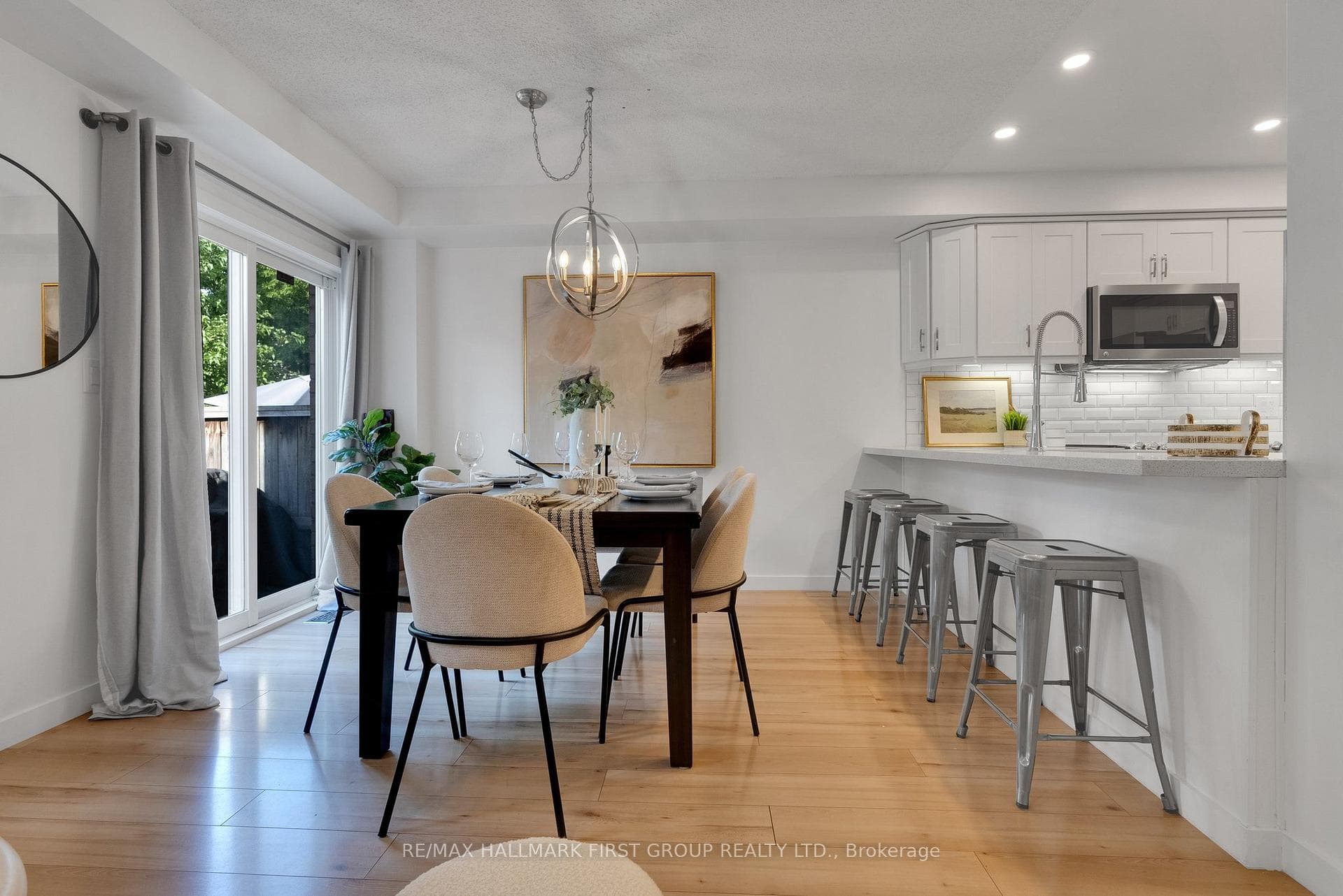 32 Sprucedale Way photo 6