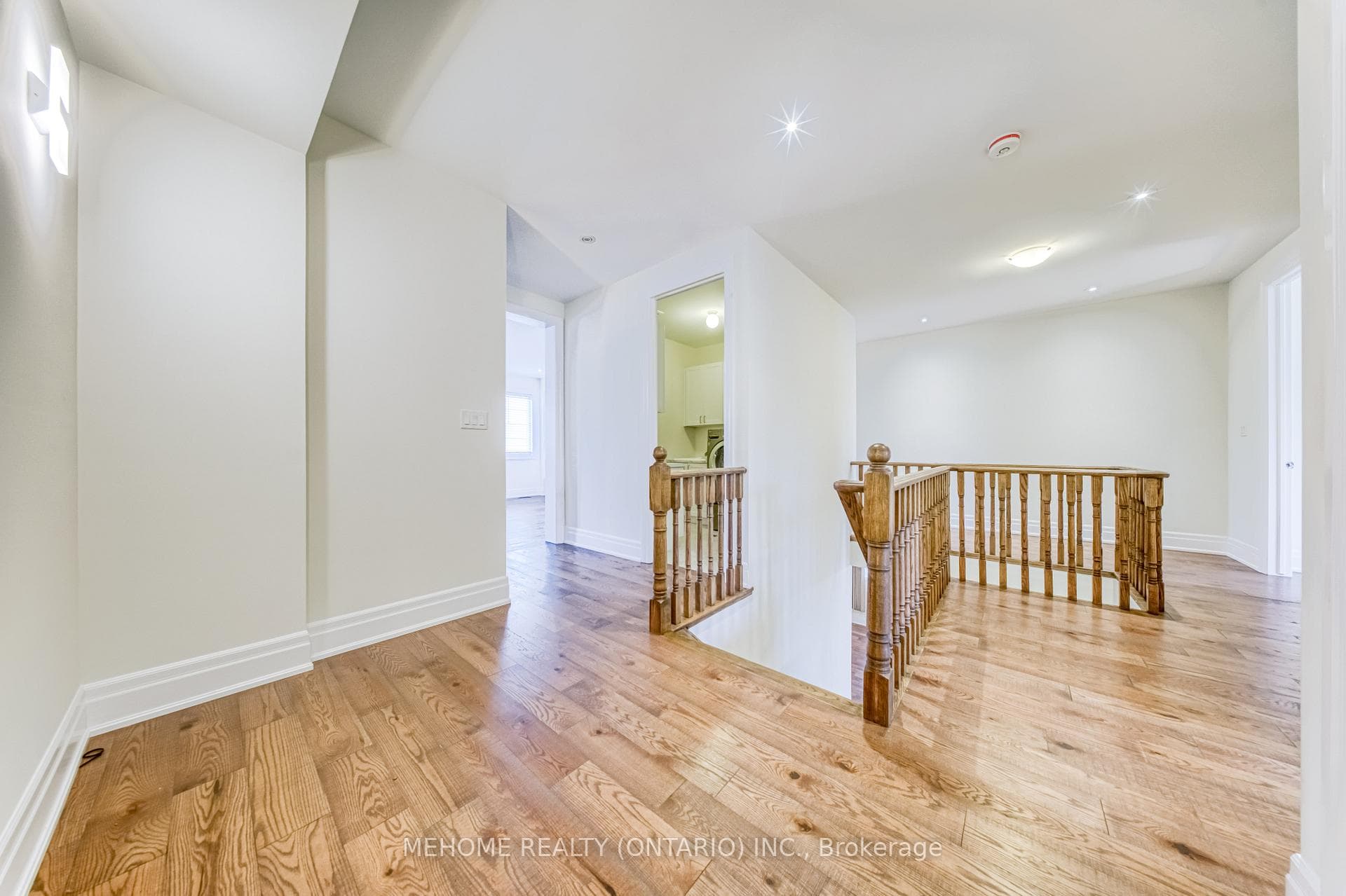 51 Bridgepointe Court photo 17