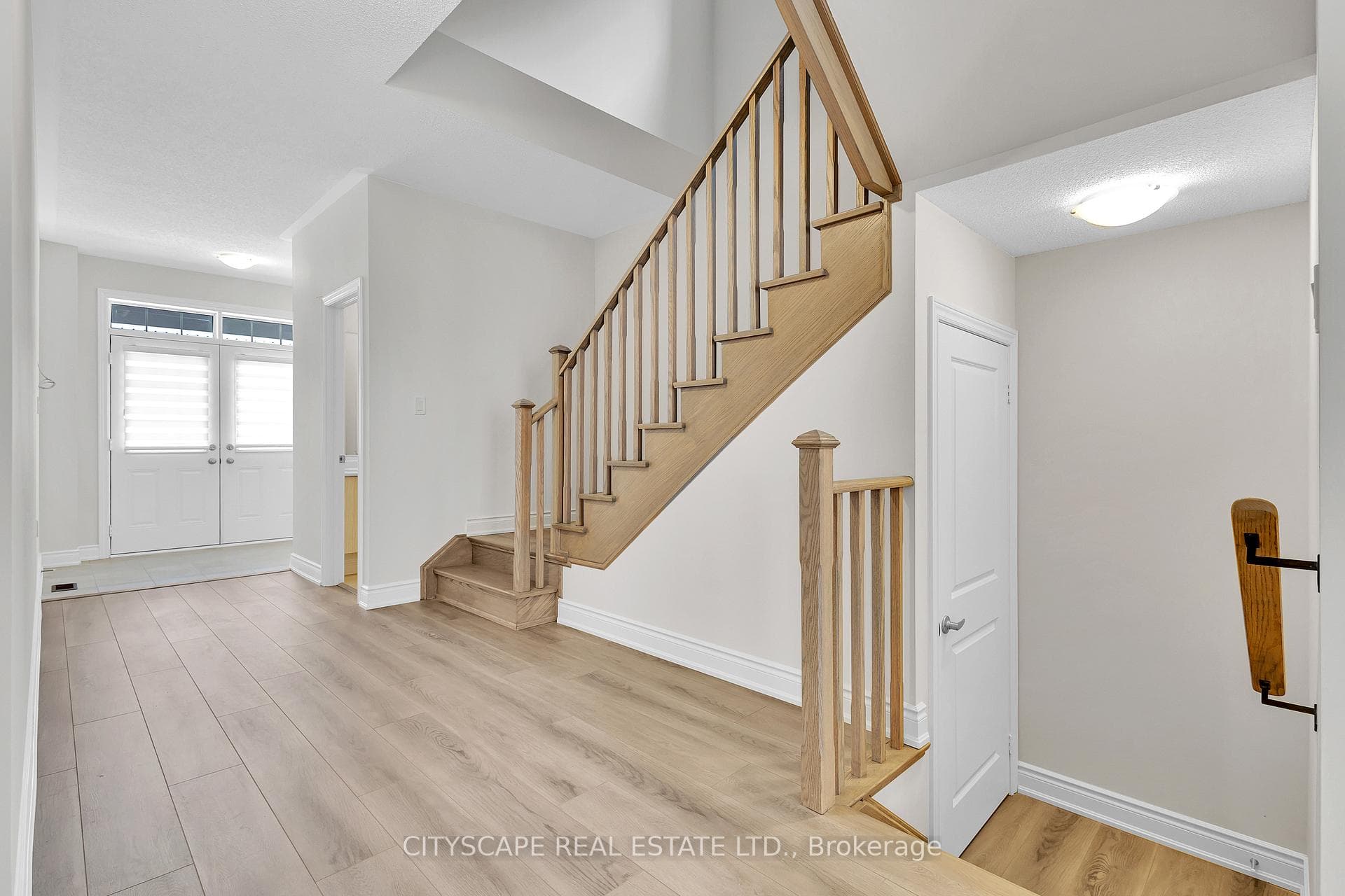 78 Attwater Drive photo 6