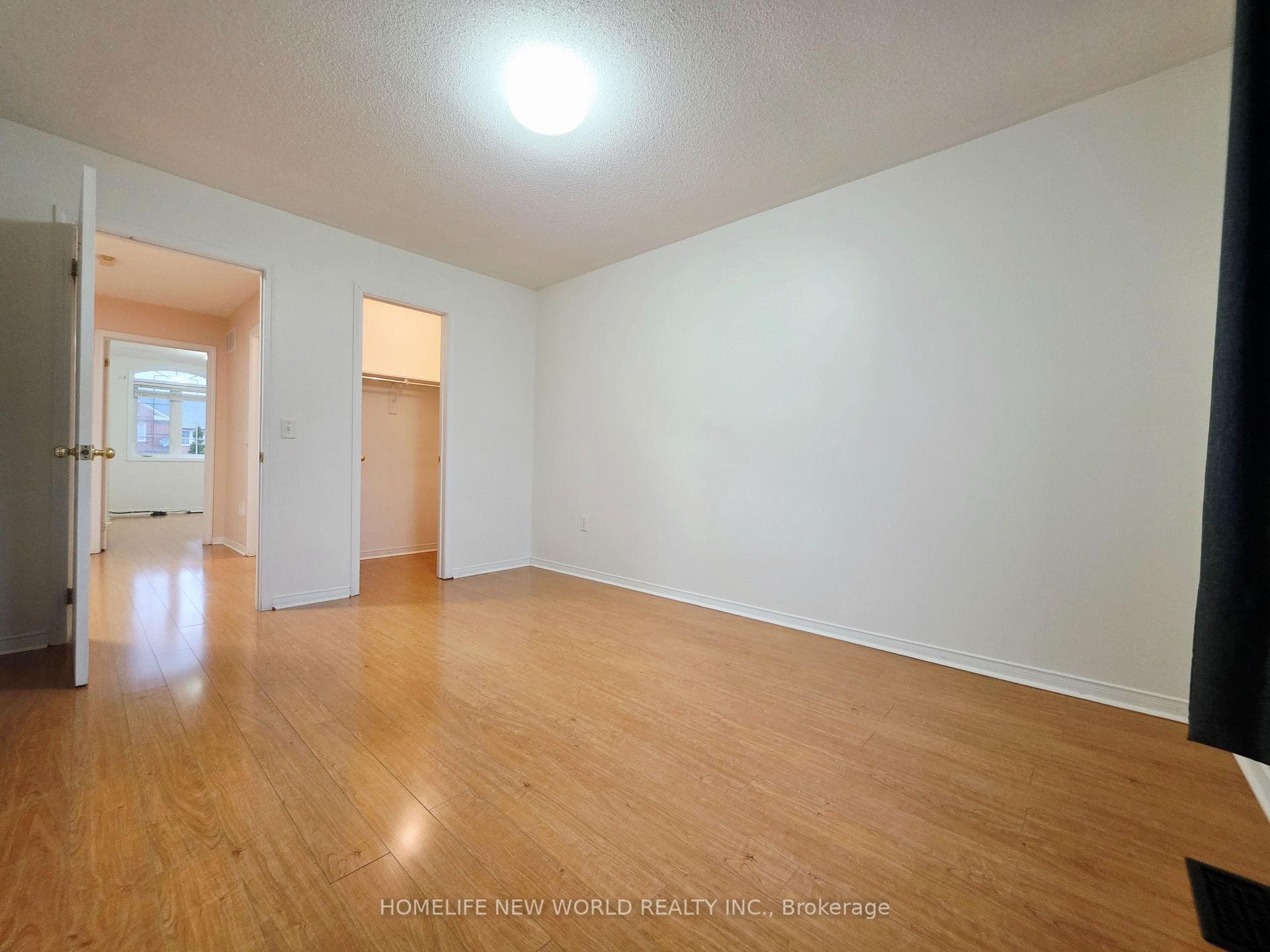 357 Bur Oak Avenue photo 5