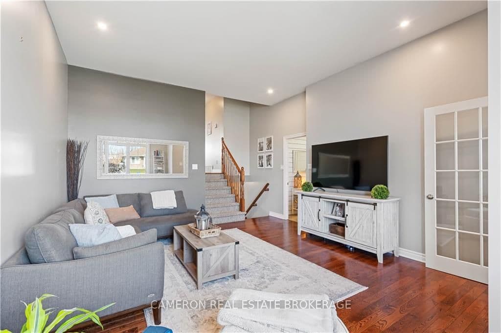 357 GLEN NORA Drive photo 4