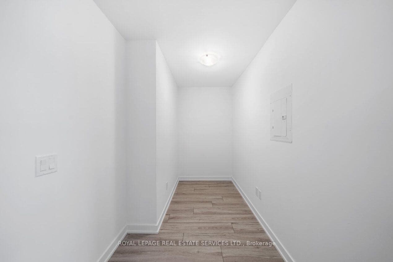 1035 Southdown Road Unit 705 photo 19