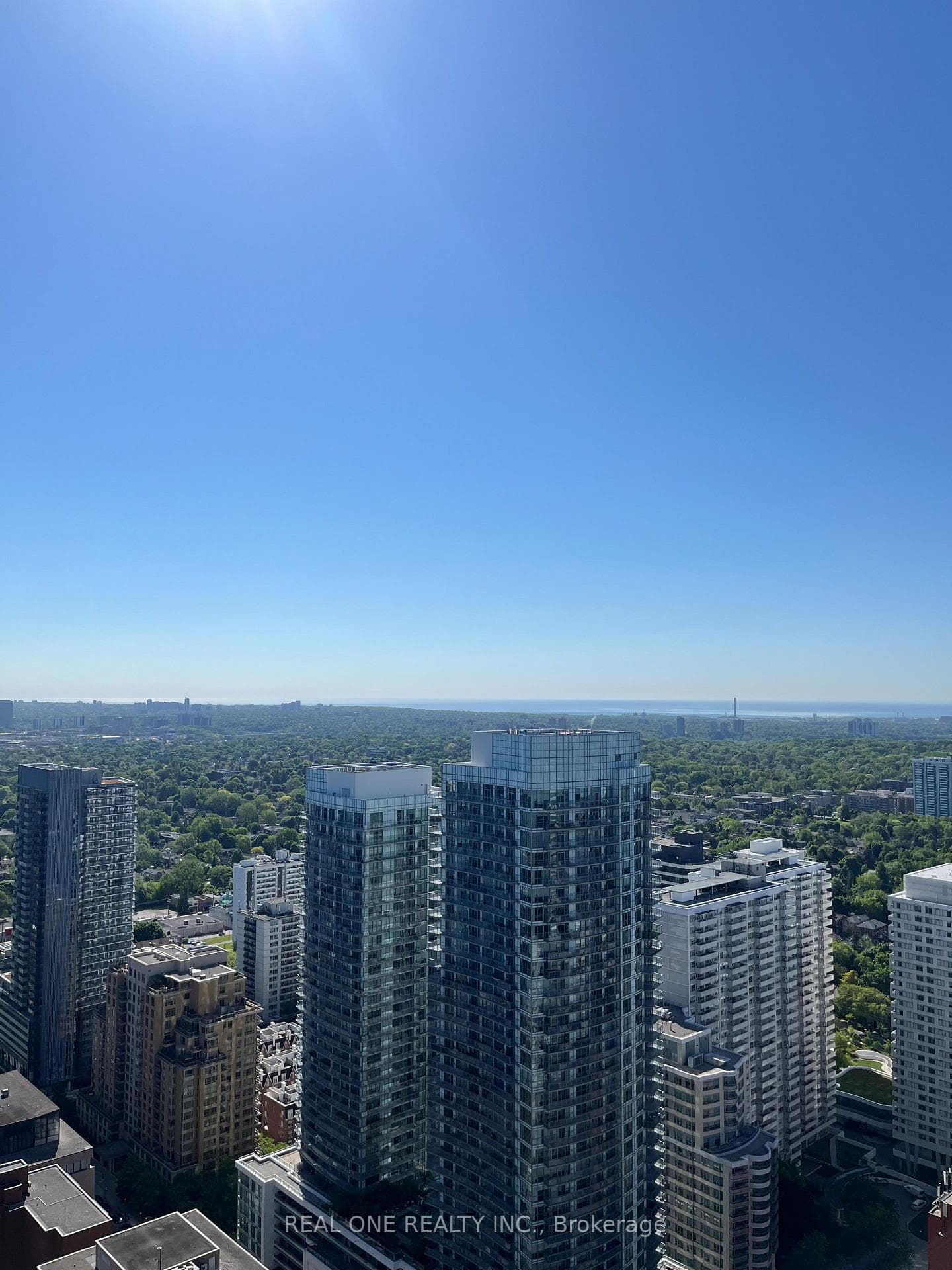 39 Roehampton Avenue Unit 4002 photo 17