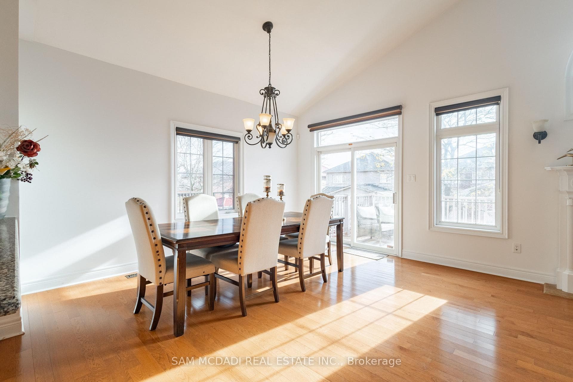 6844 Golden Hills Way photo 10