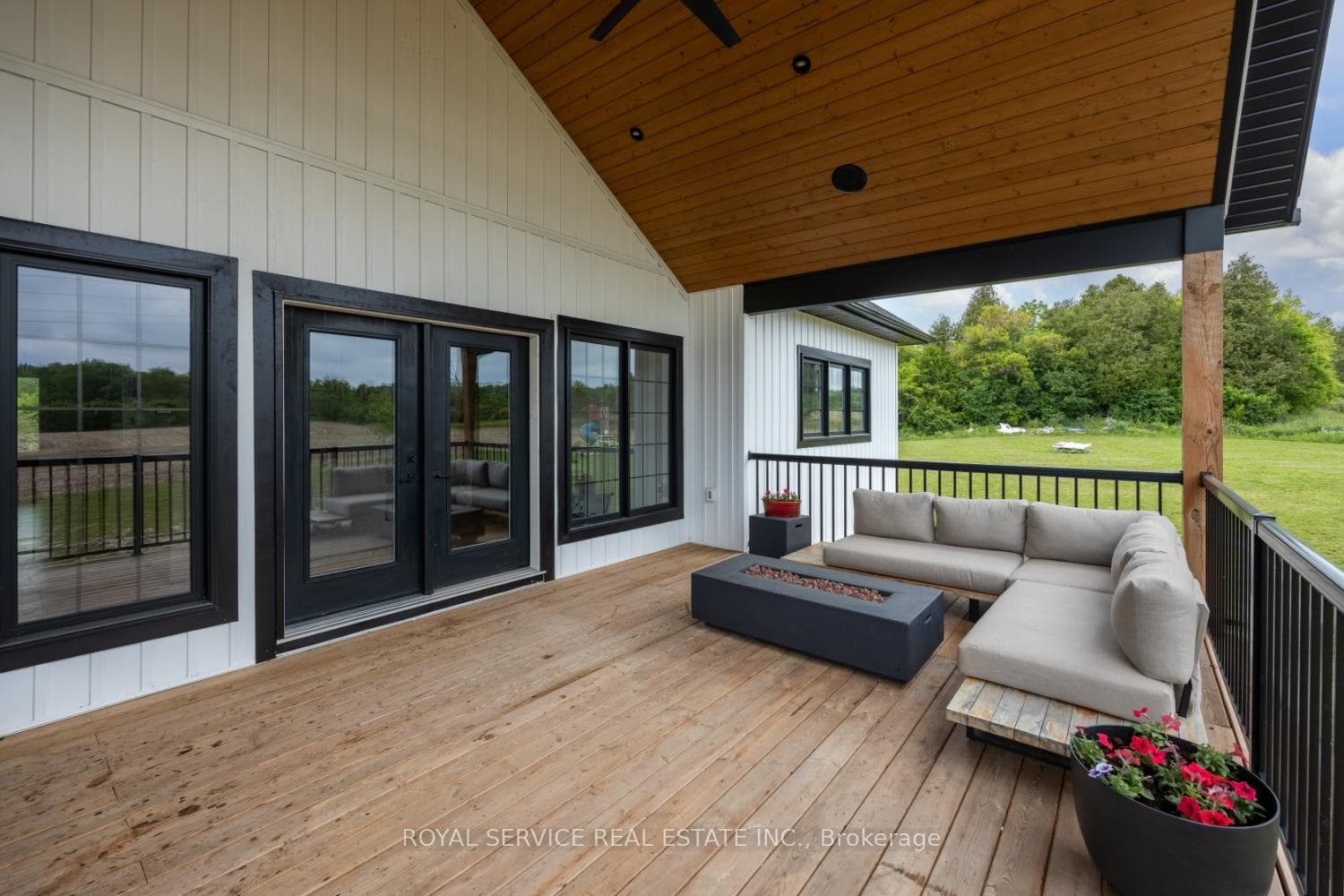 6155 Jamieson Road photo 36