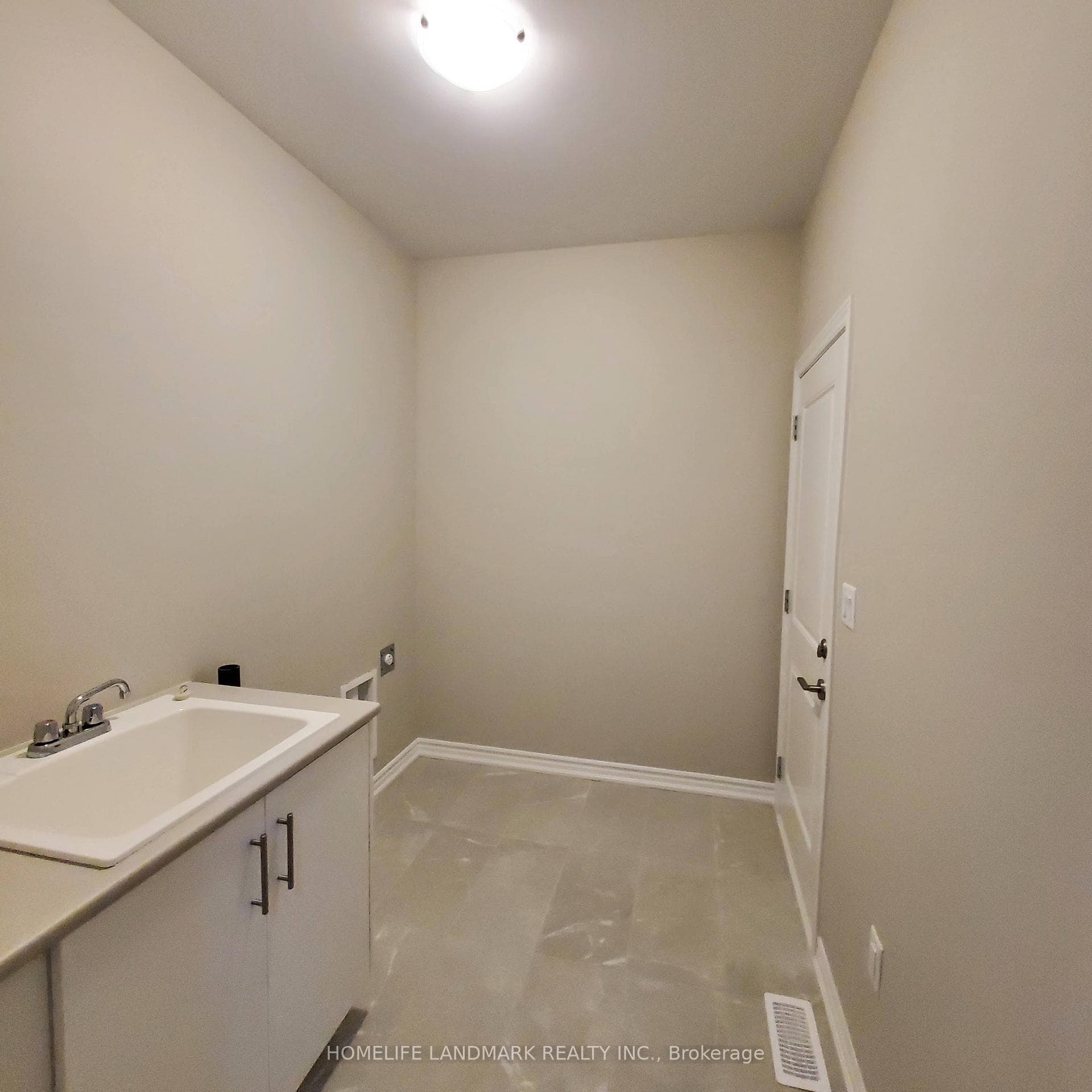 29 Macpherson Street photo 17