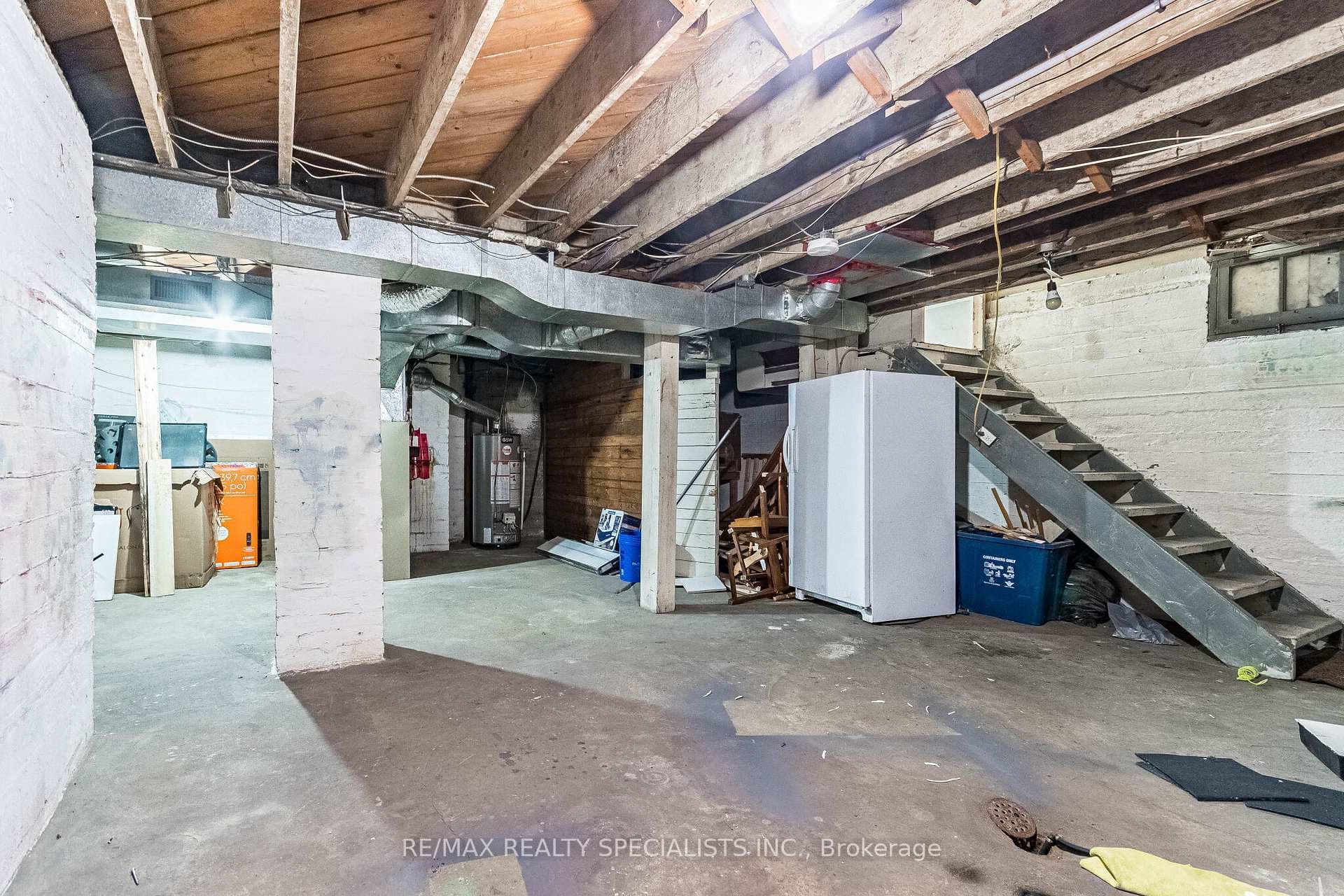 1230 Duke Street photo 42