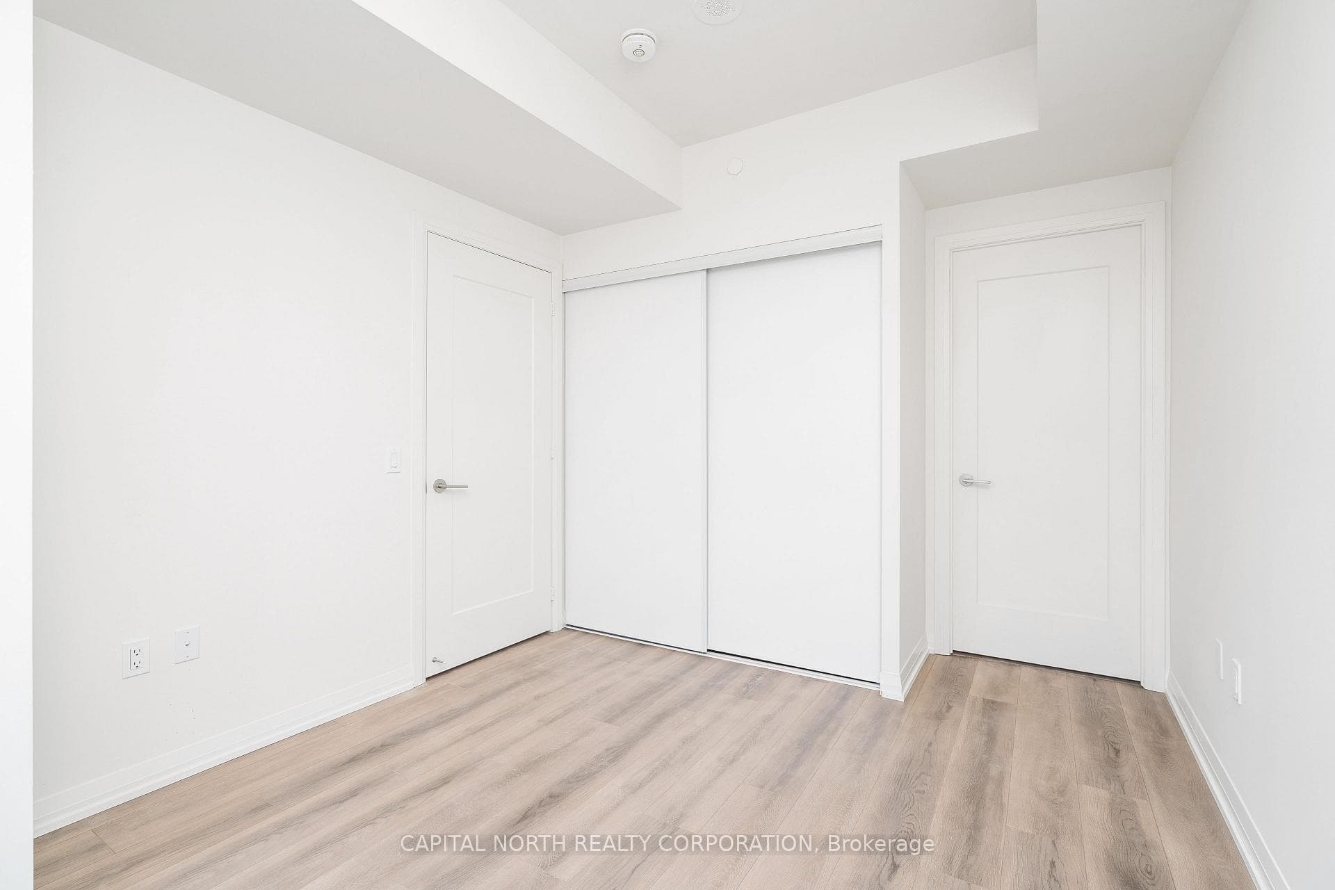 9000 Jane Street Unit 319 photo 19
