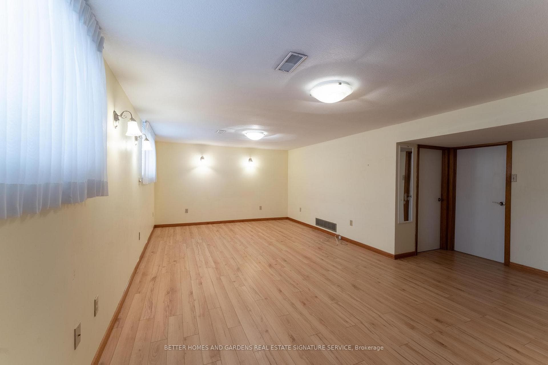 15 Joy Court Unit Bsmt photo 3