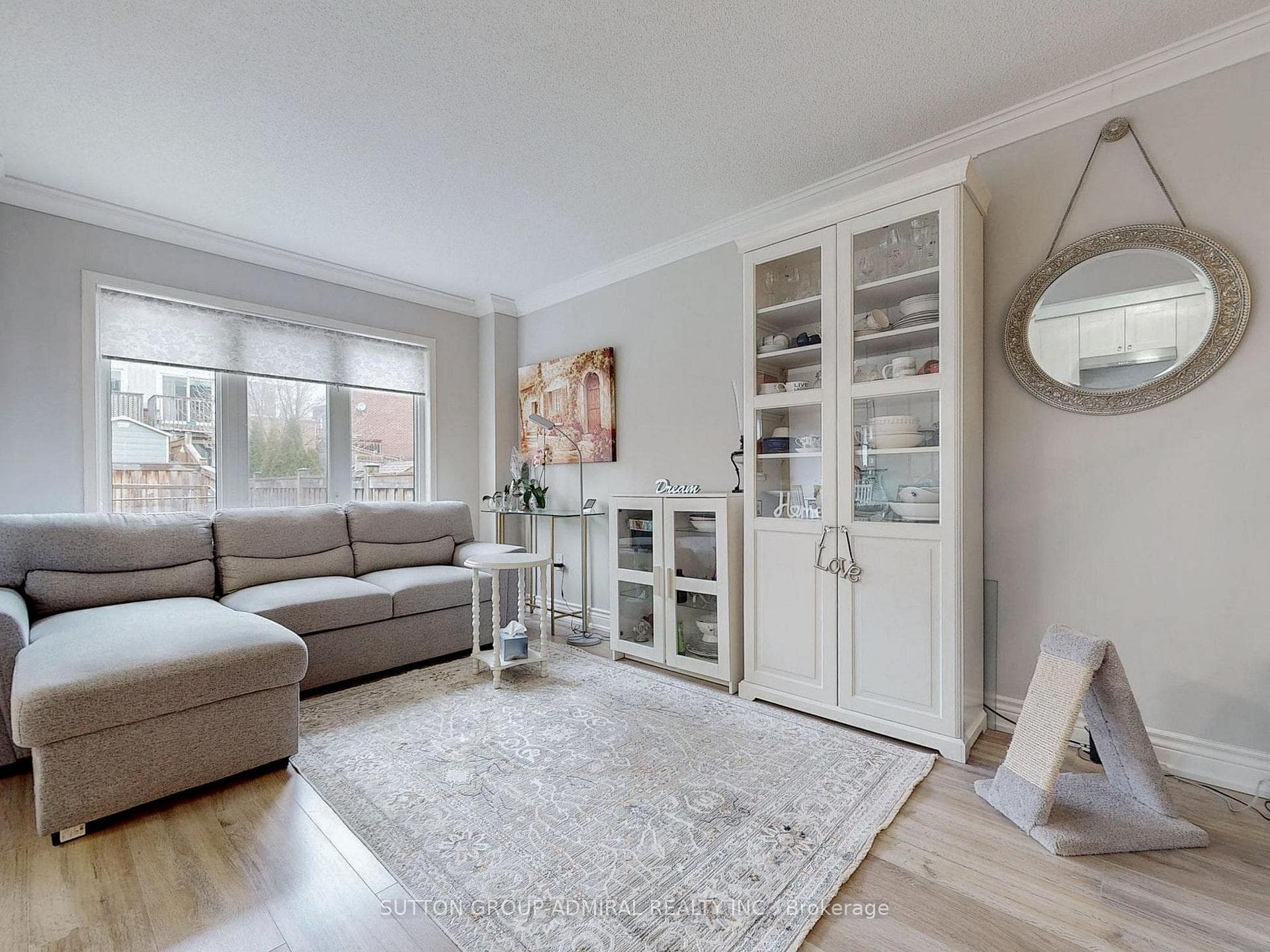 245 Orr Drive photo 3