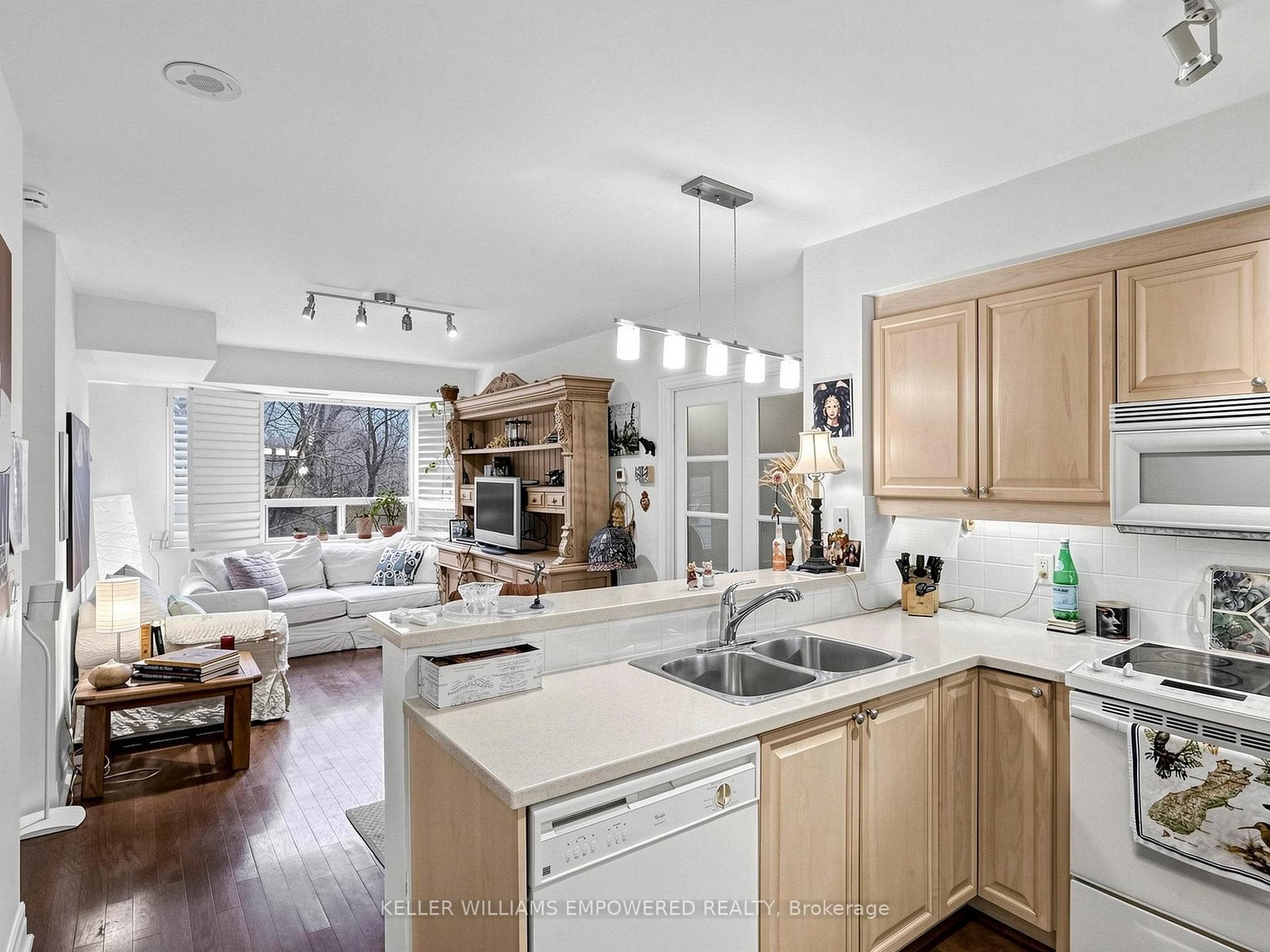 1801 Bayview Avenue Unit 311 photo 6