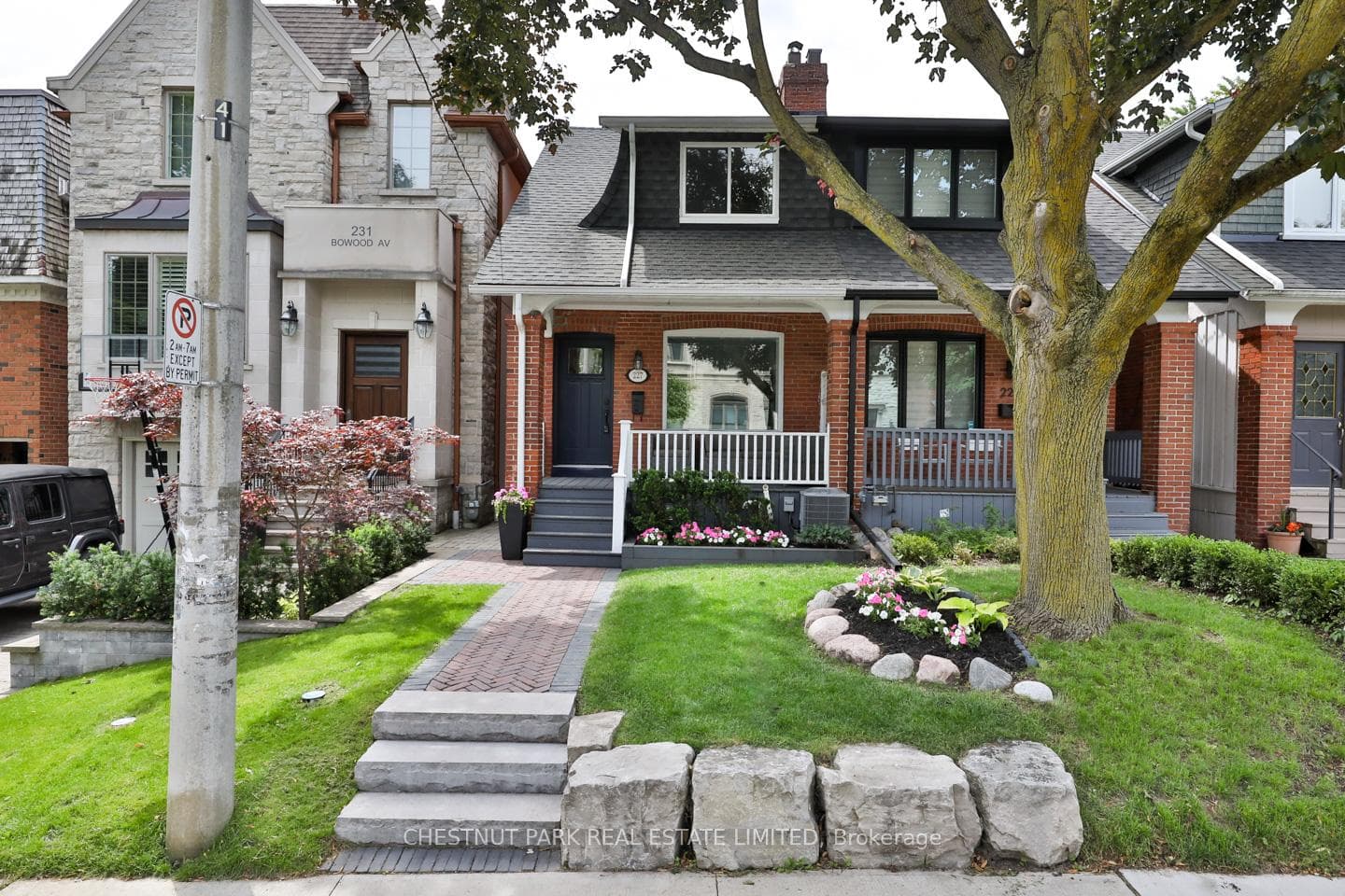 227 Bowood Avenue photo 1