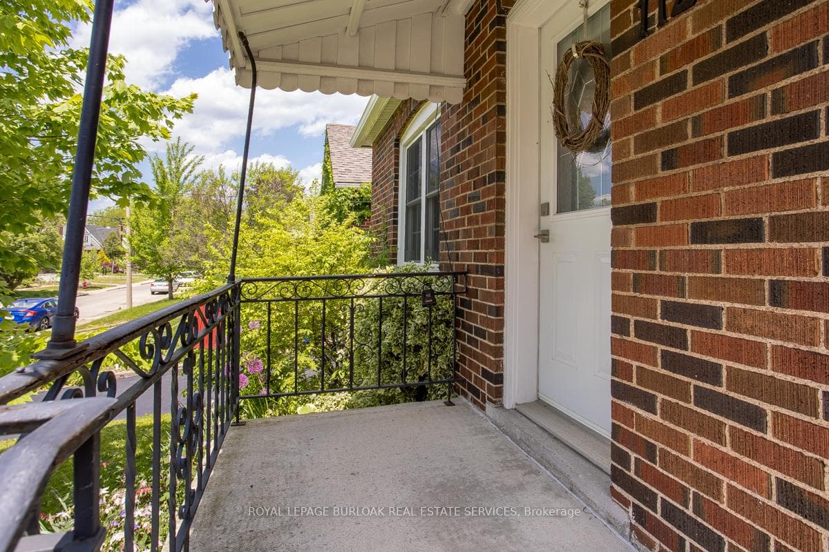 112 Bond Street photo 8