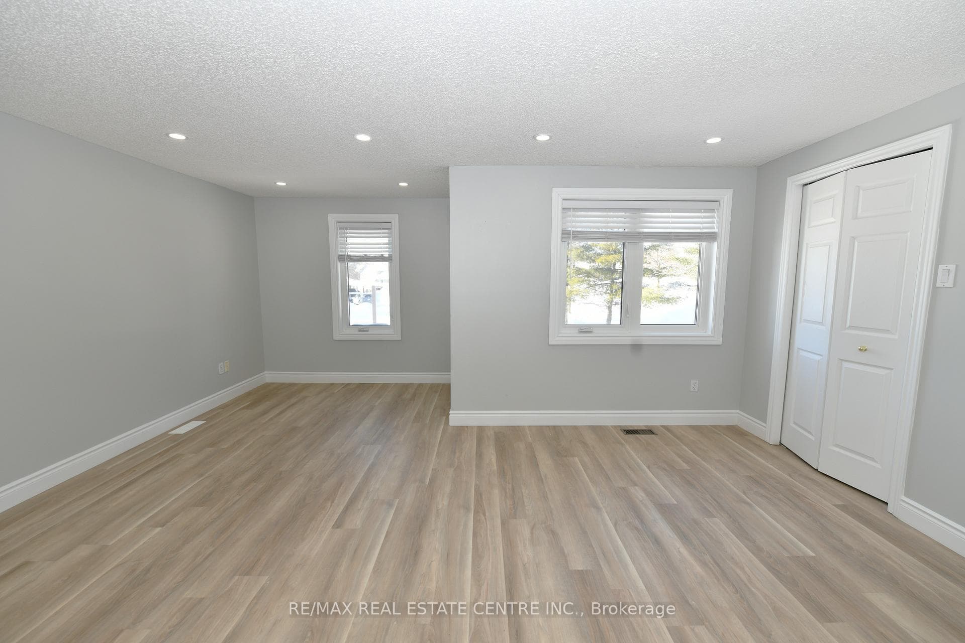 230 Blackhorne Drive Unit 3 photo 9