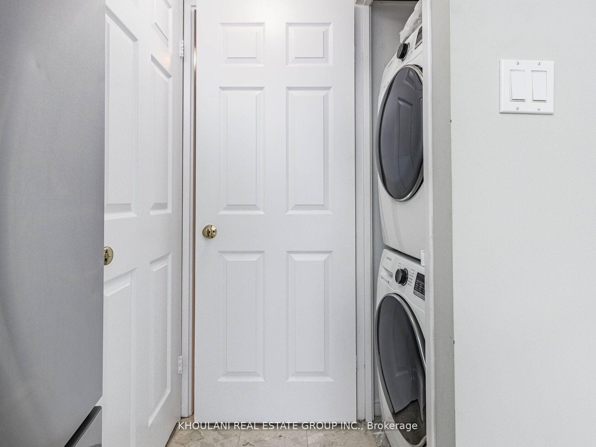 280 Simcoe Street Unit 709 photo 24