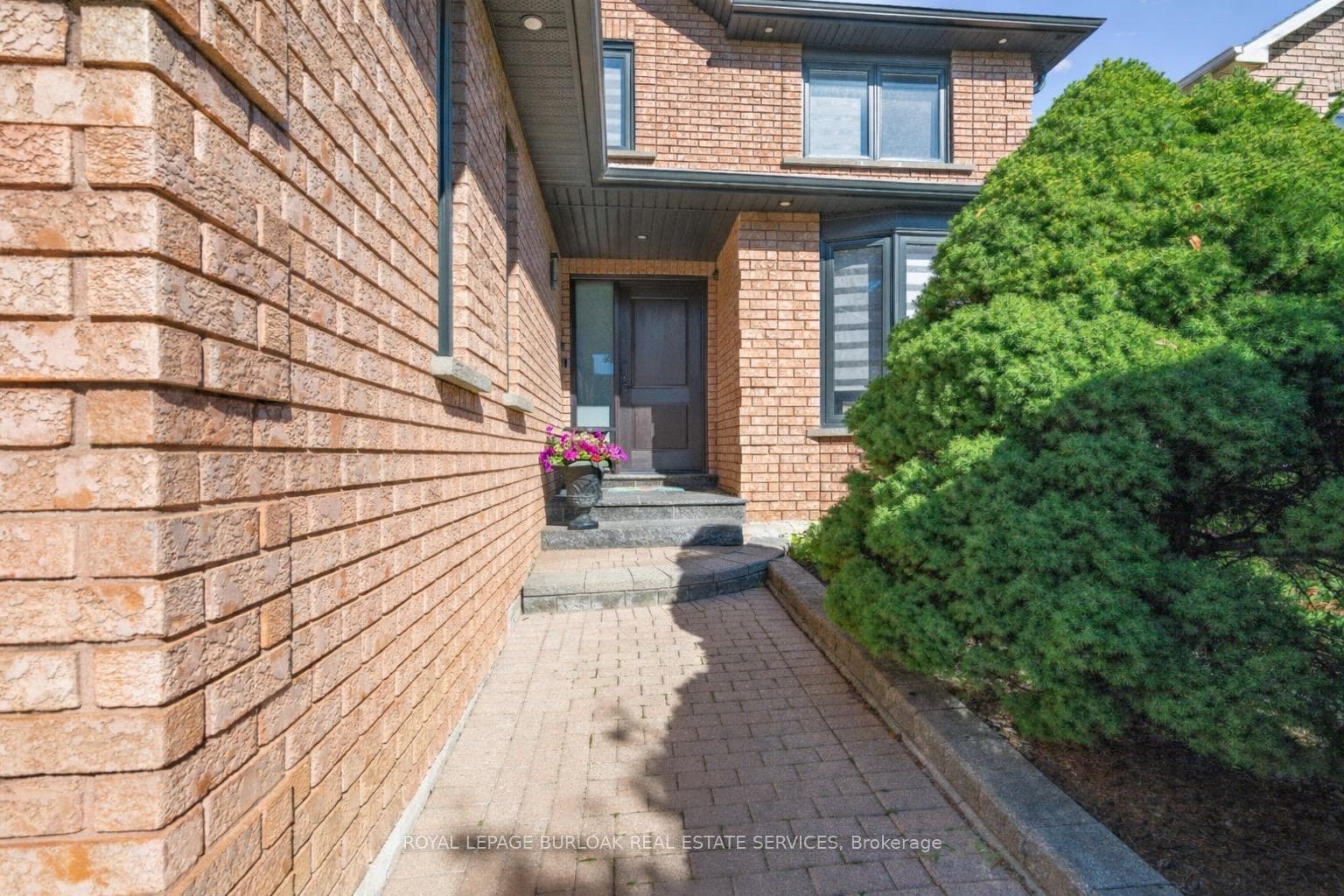 2029 Kempton Park Drive photo 3