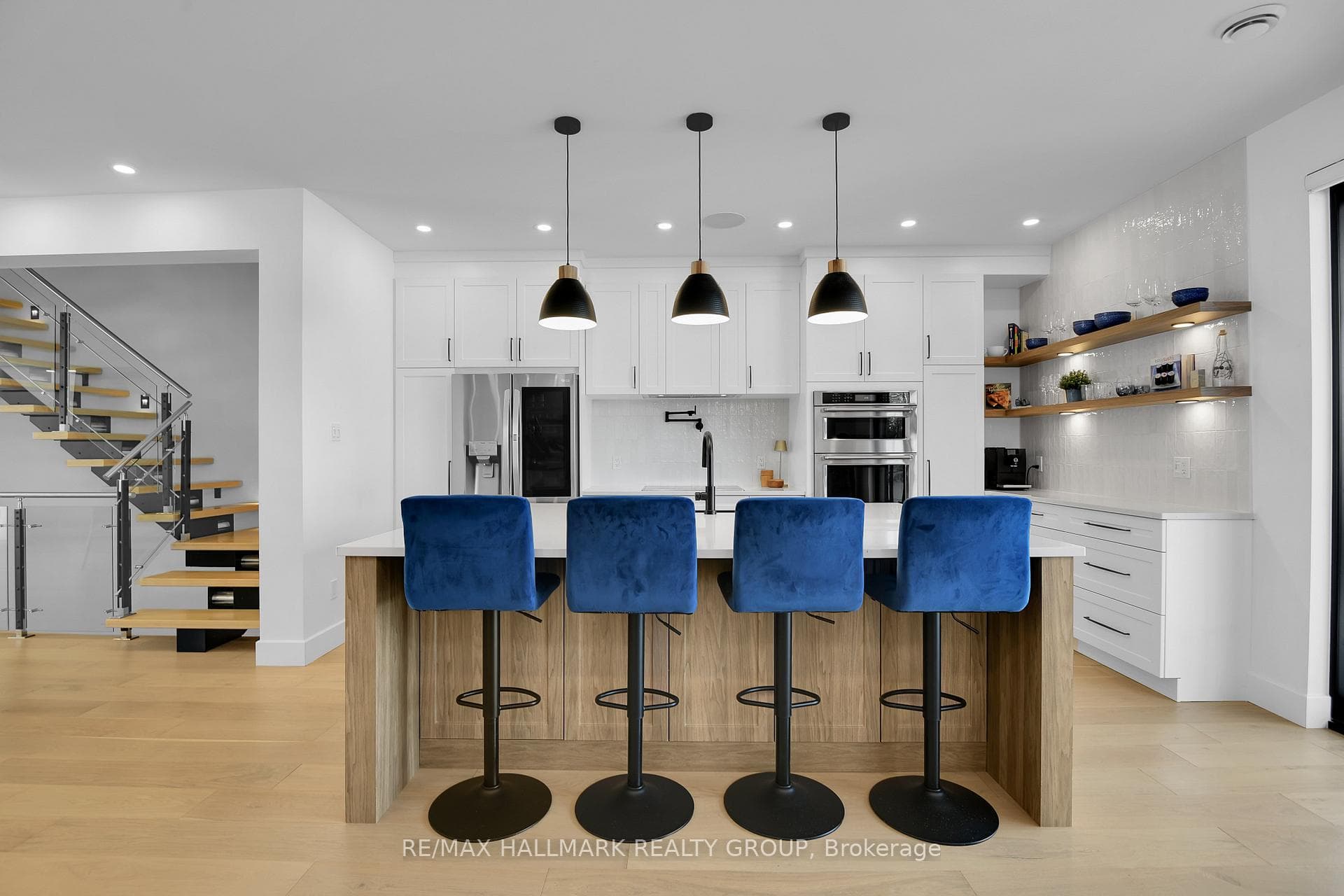 Main Level - Kitchen