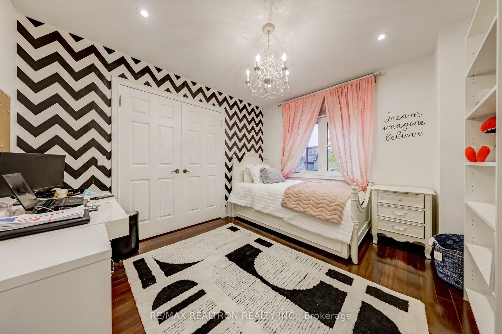 493 Melrose Avenue photo 13
